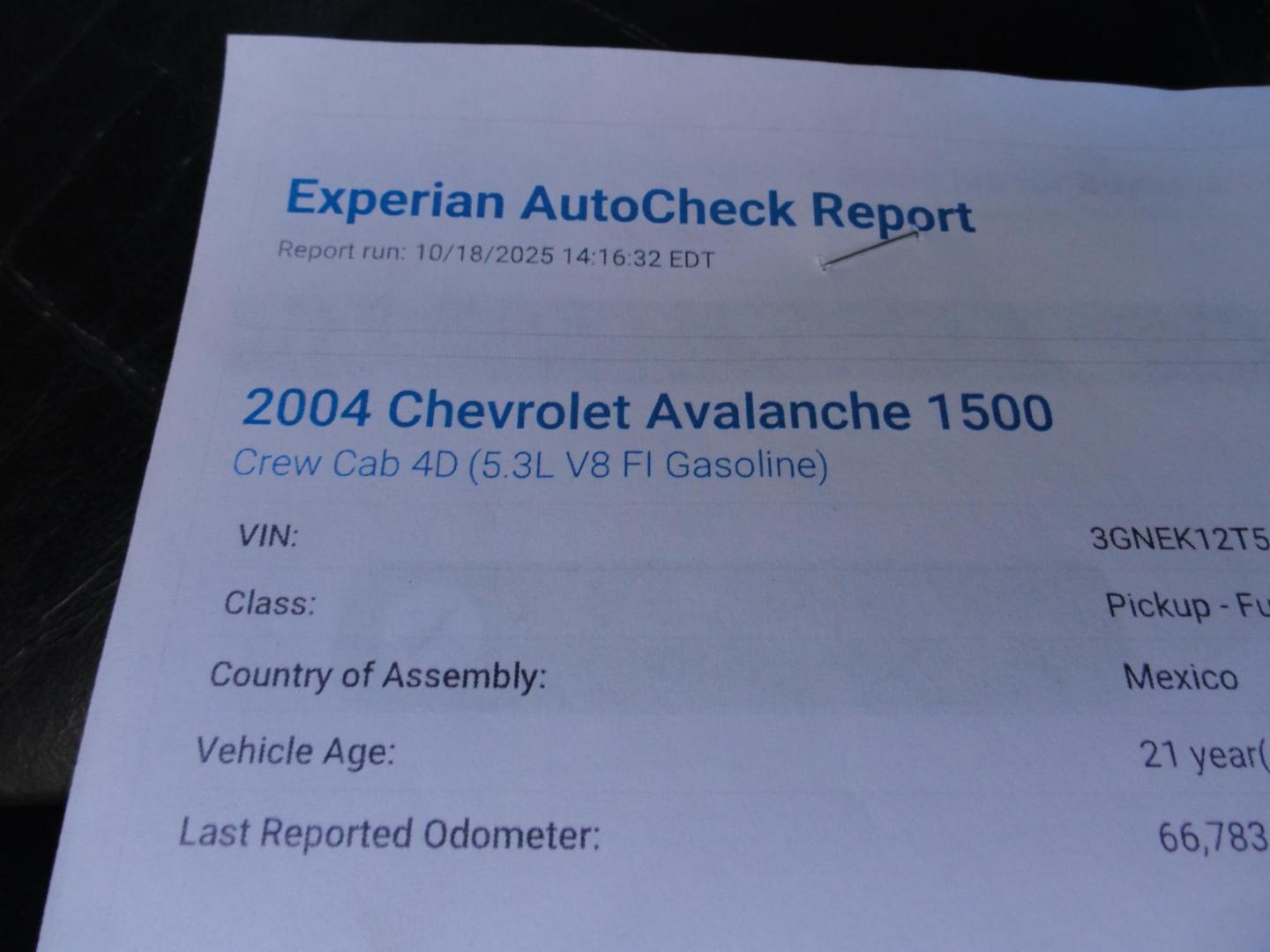 2004 Silver Birch /Graphite Chevrolet Avalanche 1500 4WD LT (3GNEK12T54G) with an 5.3L V8 OHV 16V engine, 4-Speed Automatic Overdrive transmission, located at 827 W 26th Street, Erie, PA, 16508, (814) 455-3401, 42.105431, -80.090942 - Thanks for looking at our super clean low mileage and accident-free recent arrival. This is the LT model with the 5.3 L V-8, four-wheel drive heated leather seating, power sunroof and lots more. We purchased this vehicle from a previous customer who was not able to drive it anymore and who took sup - Photo#57
