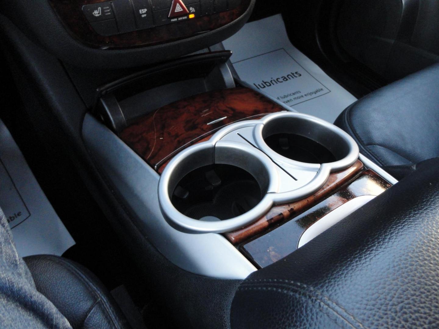 2010 Iridium Silver Metallic /Black Mercedes-Benz R-Class R350 4MATIC w/ 3rd Row (4JGCB6FE1AA) with an 3.5L V6 DOHC 24V engine, 7-Speed Automatic transmission, located at 827 W 26th Street, Erie, PA, 16508, (814) 455-3401, 42.105431, -80.090942 - Thanks for looking at our super clean, low mileage rust free and accident-free recent arrival. This is the R350 4Matic 7 passenger with heated leather seats, panoramic sunroof, back up camera, navigation, both remotes and keys, the factory owners' manuals and factory floor mats. A recent service was - Photo#22