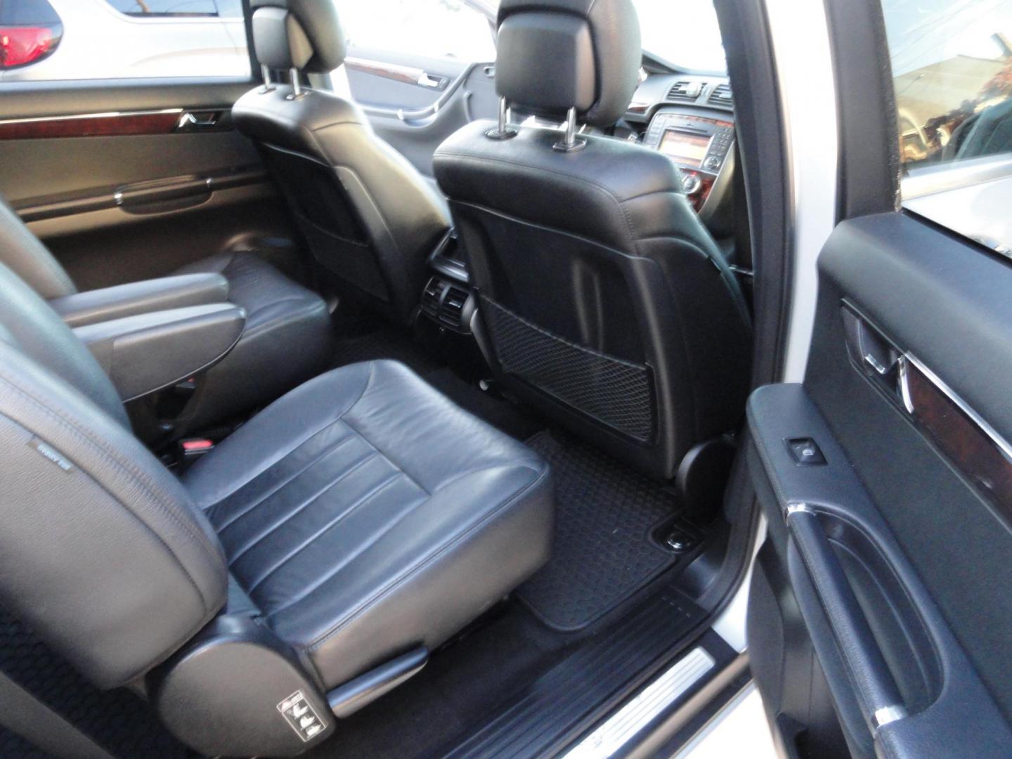 2010 Iridium Silver Metallic /Black Mercedes-Benz R-Class R350 4MATIC w/ 3rd Row (4JGCB6FE1AA) with an 3.5L V6 DOHC 24V engine, 7-Speed Automatic transmission, located at 827 W 26th Street, Erie, PA, 16508, (814) 455-3401, 42.105431, -80.090942 - Thanks for looking at our super clean, low mileage rust free and accident-free recent arrival. This is the R350 4Matic 7 passenger with heated leather seats, panoramic sunroof, back up camera, navigation, both remotes and keys, the factory owners' manuals and factory floor mats. A recent service was - Photo#38