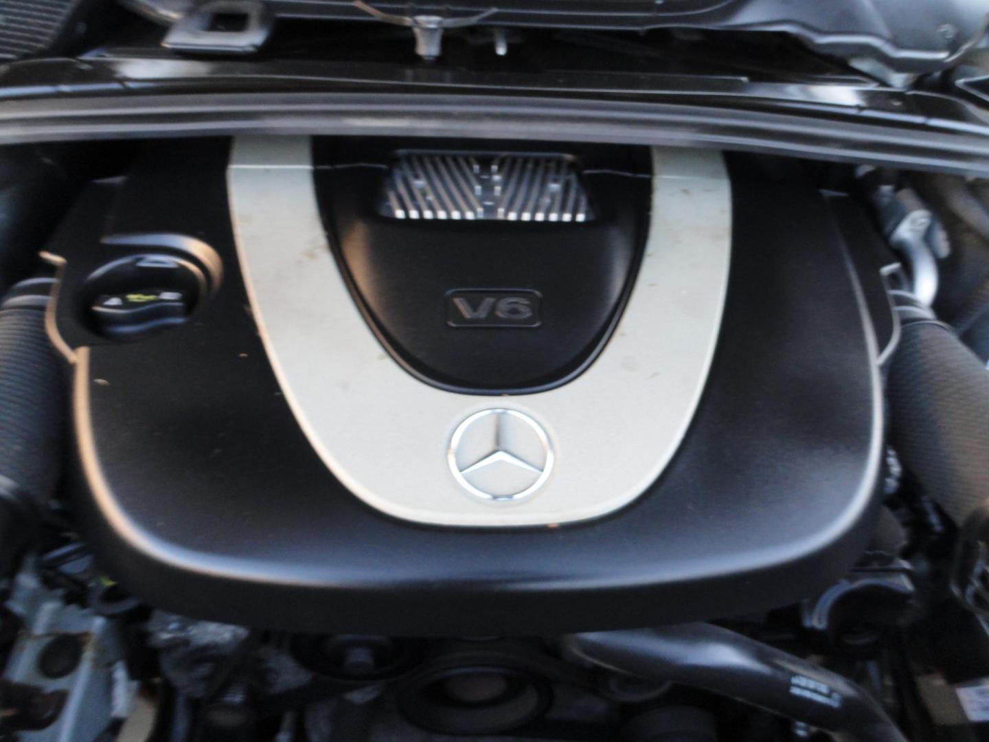 2010 Iridium Silver Metallic /Black Mercedes-Benz R-Class R350 4MATIC w/ 3rd Row (4JGCB6FE1AA) with an 3.5L V6 DOHC 24V engine, 7-Speed Automatic transmission, located at 827 W 26th Street, Erie, PA, 16508, (814) 455-3401, 42.105431, -80.090942 - Thanks for looking at our super clean, low mileage rust free and accident-free recent arrival. This is the R350 4Matic 7 passenger with heated leather seats, panoramic sunroof, back up camera, navigation, both remotes and keys, the factory owners' manuals and factory floor mats. A recent service was - Photo#47