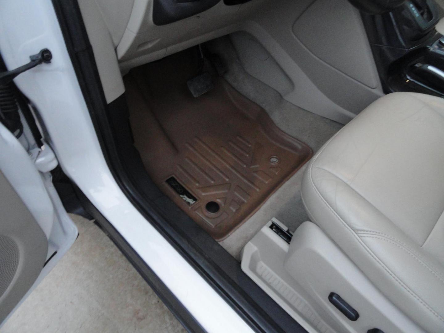 2015 White Platinum Tricoat /Tan Ford Escape Titanium 4WD (1FMCU9J94FU) with an 2.0L L4 DOHC 16V engine, 6-Speed Automatic transmission, located at 827 W 26th Street, Erie, PA, 16508, (814) 455-3401, 42.105431, -80.090942 - Photo#27