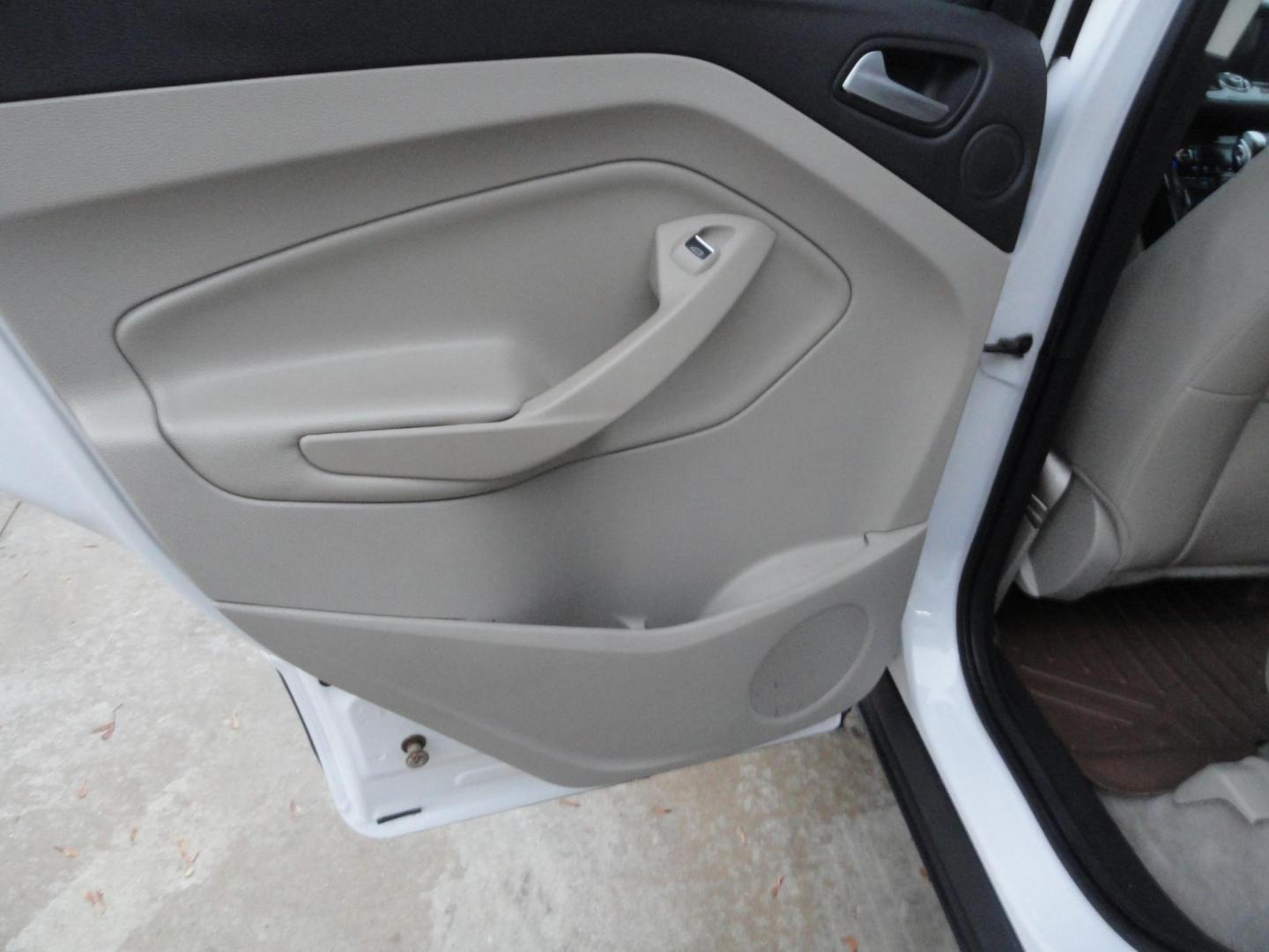 2015 White Platinum Tricoat /Tan Ford Escape Titanium 4WD (1FMCU9J94FU) with an 2.0L L4 DOHC 16V engine, 6-Speed Automatic transmission, located at 827 W 26th Street, Erie, PA, 16508, (814) 455-3401, 42.105431, -80.090942 - Photo#36