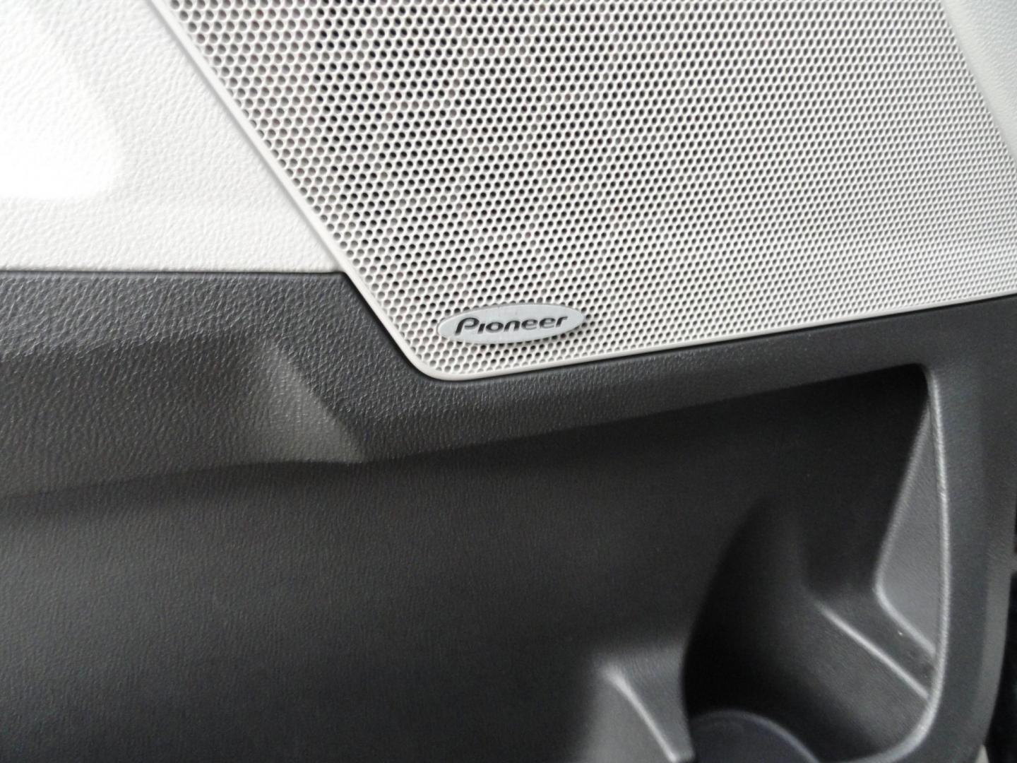 2017 Black Metallic /Greystone Chevrolet Equinox Premier AWD (2GNFLGE30H6) with an 3.6L V6 DOHC 24V engine, 6A transmission, located at 827 W 26th Street, Erie, PA, 16508, (814) 455-3401, 42.105431, -80.090942 - Photo#29