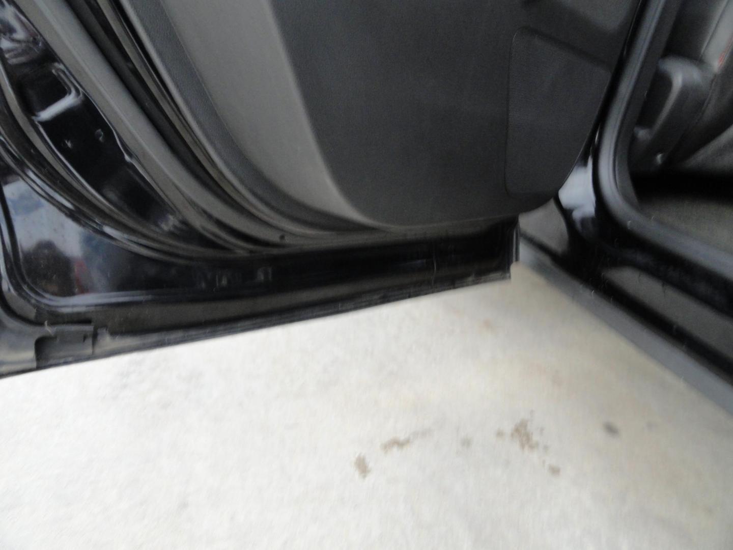 2017 Black Metallic /Greystone Chevrolet Equinox Premier AWD (2GNFLGE30H6) with an 3.6L V6 DOHC 24V engine, 6A transmission, located at 827 W 26th Street, Erie, PA, 16508, (814) 455-3401, 42.105431, -80.090942 - Photo#32