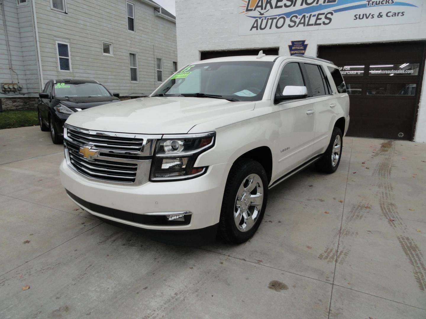2015 Diamond White Tricoat /Jet Black Chevrolet Tahoe LTZ 4WD (1GNSKCKC5FR) with an 5.3L V8 OHV 16V engine, 6-Speed Automatic transmission, located at 827 W 26th Street, Erie, PA, 16508, (814) 455-3401, 42.105431, -80.090942 - Photo#7