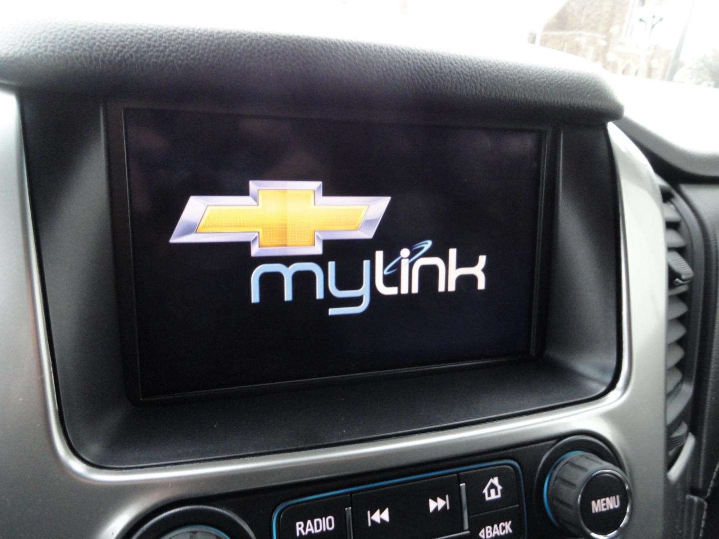 2015 Diamond White Tricoat /Jet Black Chevrolet Tahoe LTZ 4WD (1GNSKCKC5FR) with an 5.3L V8 OHV 16V engine, 6-Speed Automatic transmission, located at 827 W 26th Street, Erie, PA, 16508, (814) 455-3401, 42.105431, -80.090942 - Photo#10