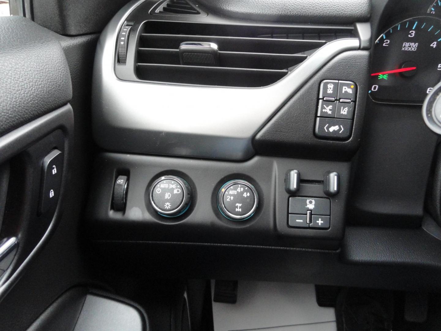 2015 Diamond White Tricoat /Jet Black Chevrolet Tahoe LTZ 4WD (1GNSKCKC5FR) with an 5.3L V8 OHV 16V engine, 6-Speed Automatic transmission, located at 827 W 26th Street, Erie, PA, 16508, (814) 455-3401, 42.105431, -80.090942 - Photo#22