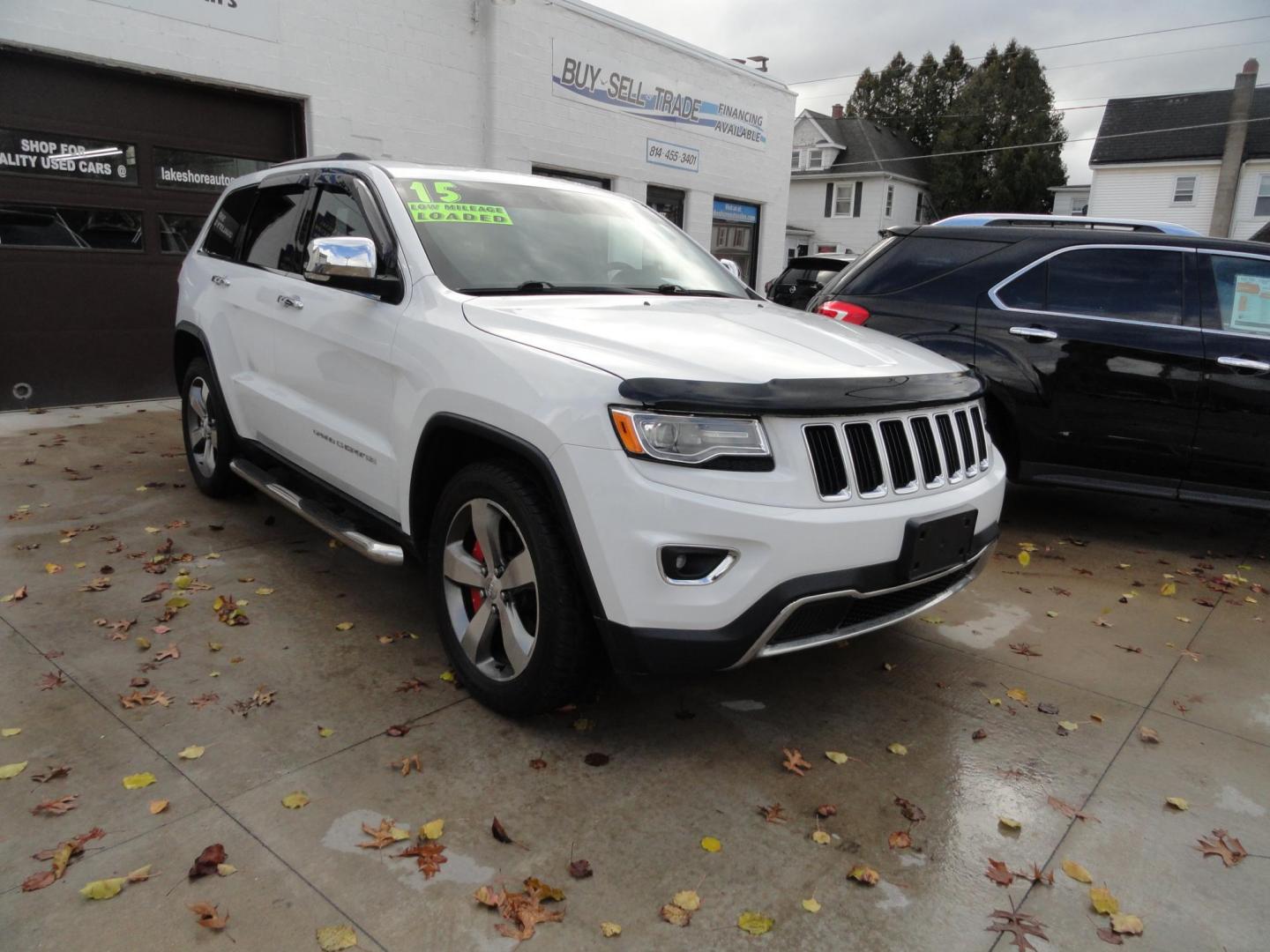 2015 Bright White /Black Jeep Grand Cherokee Limited 4WD (1C4RJFBG8FC) with an 3.6L V6 DOHC 24V engine, 8-Speed Automatic transmission, located at 827 W 26th Street, Erie, PA, 16508, (814) 455-3401, 42.105431, -80.090942 - Photo#0