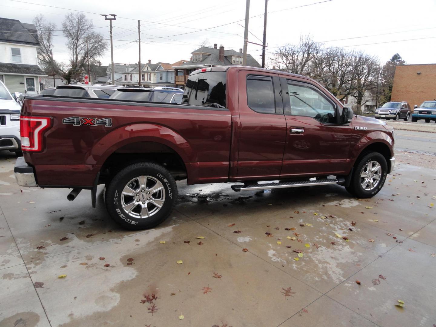 2017 Bronze Fire Metallic /Greystone Ford F-150 XLT Super Cab 6.5-ft. Bed 4WD (1FTFX1EFXHF) with an 5.0L V8 engine, 6 Automatic transmission, located at 827 W 26th Street, Erie, PA, 16508, (814) 455-3401, 42.105431, -80.090942 - Photo#3