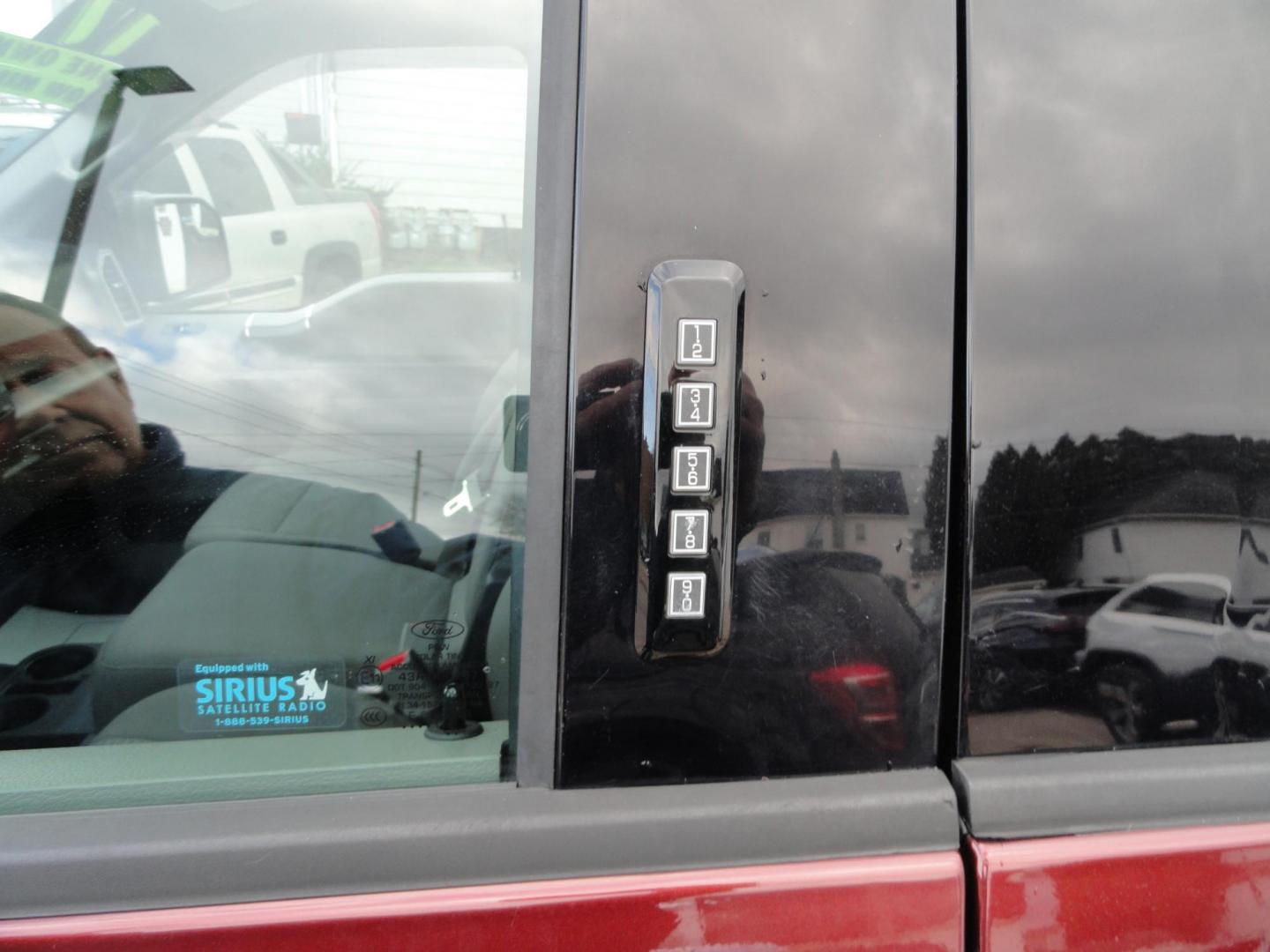 2017 Bronze Fire Metallic /Greystone Ford F-150 XLT Super Cab 6.5-ft. Bed 4WD (1FTFX1EFXHF) with an 5.0L V8 engine, 6 Automatic transmission, located at 827 W 26th Street, Erie, PA, 16508, (814) 455-3401, 42.105431, -80.090942 - Photo#9