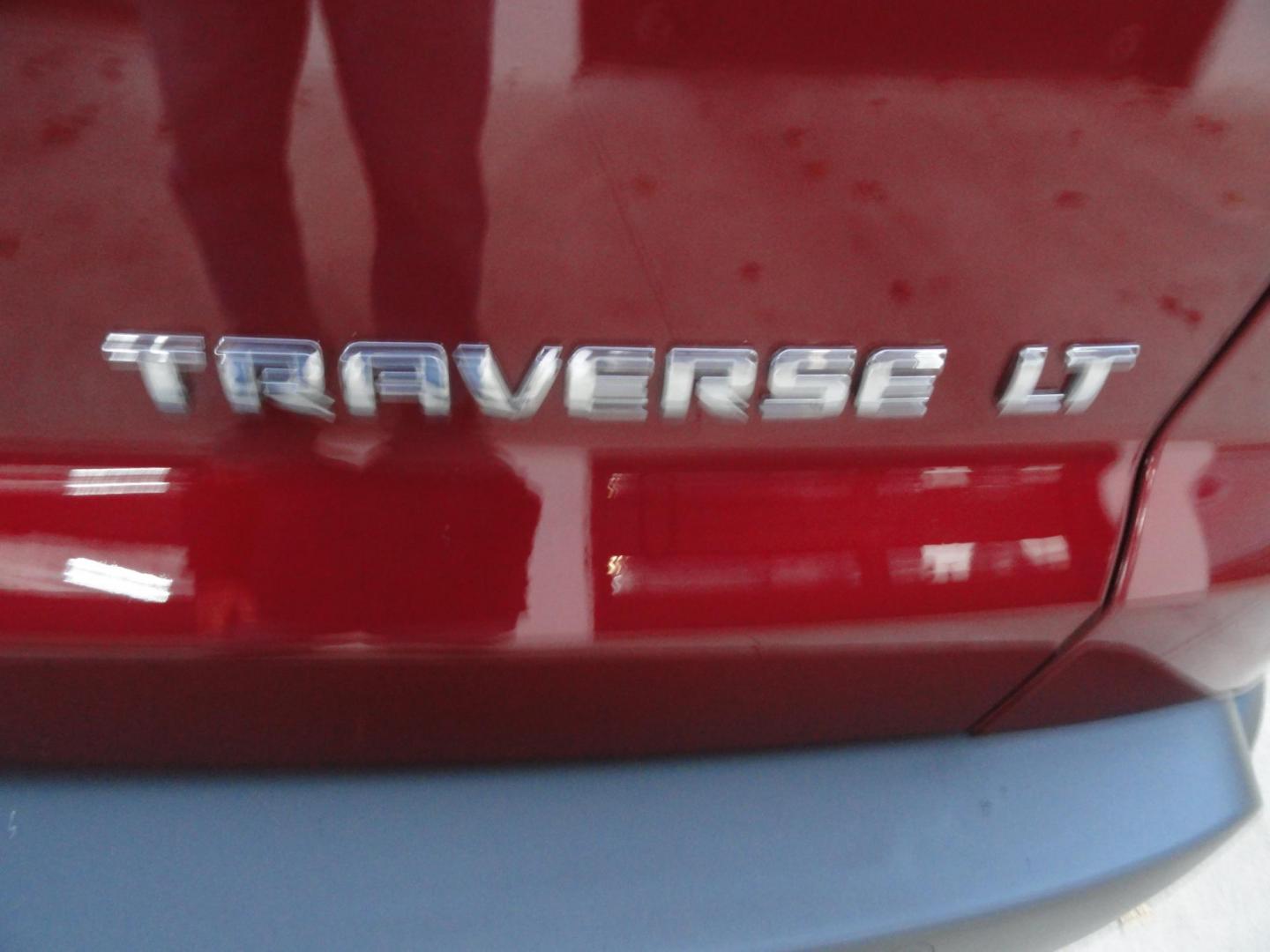 2011 Red Jewel Tintcoat /Graphite Chevrolet Traverse LT AWD (1GNKVGED3BJ) with an 3.6L V6 DOHC 24V engine, 6-Speed Automatic transmission, located at 827 W 26th Street, Erie, PA, 16508, (814) 455-3401, 42.105431, -80.090942 - Photo#22