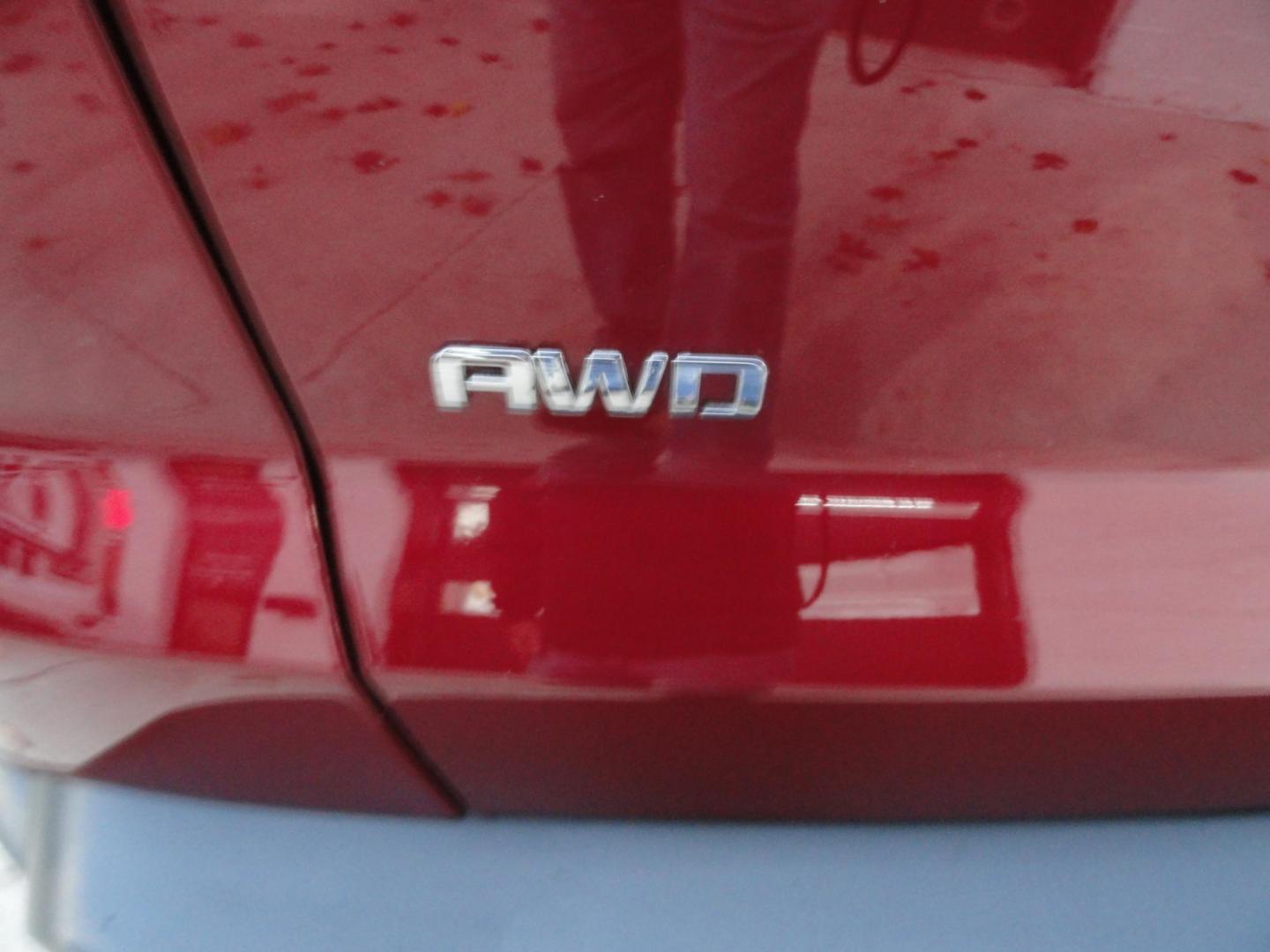 2011 Red Jewel Tintcoat /Graphite Chevrolet Traverse LT AWD (1GNKVGED3BJ) with an 3.6L V6 DOHC 24V engine, 6-Speed Automatic transmission, located at 827 W 26th Street, Erie, PA, 16508, (814) 455-3401, 42.105431, -80.090942 - Photo#23