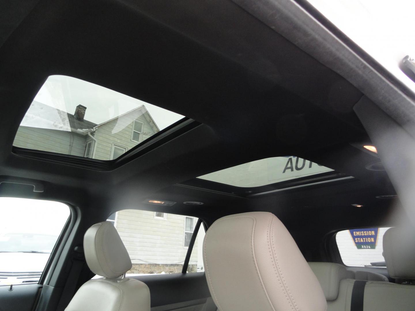 2018 White Platinum Metallic /Tan Ford Explorer XLT 4WD (1FM5K8D8XJG) with an 3.5L V6 DOHC 24V engine, 6A transmission, located at 827 W 26th Street, Erie, PA, 16508, (814) 455-3401, 42.105431, -80.090942 - Thanks for looking at our super clean accident and rust-free trade in. This vehicle came back in on trade from one of the owners' relatives who lives in Nashville Tennessee. Our owner originally purchased this vehicle in Florida back in 2022 which explains the RUST-FREE condition of the body and the - Photo#24