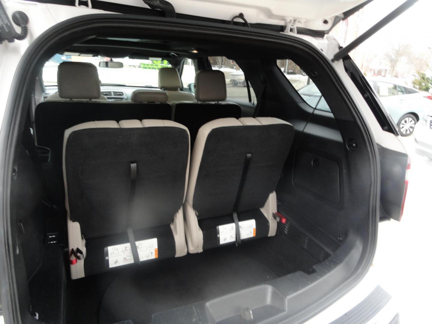 2018 White Platinum Metallic /Tan Ford Explorer XLT 4WD (1FM5K8D8XJG) with an 3.5L V6 DOHC 24V engine, 6A transmission, located at 827 W 26th Street, Erie, PA, 16508, (814) 455-3401, 42.105431, -80.090942 - Thanks for looking at our super clean accident and rust-free trade in. This vehicle came back in on trade from one of the owners' relatives who lives in Nashville Tennessee. Our owner originally purchased this vehicle in Florida back in 2022 which explains the RUST-FREE condition of the body and the - Photo#30