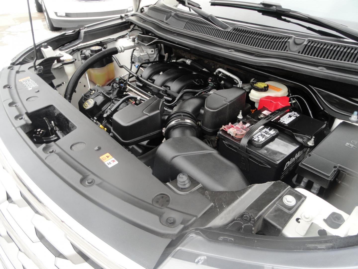 2018 White Platinum Metallic /Tan Ford Explorer XLT 4WD (1FM5K8D8XJG) with an 3.5L V6 DOHC 24V engine, 6A transmission, located at 827 W 26th Street, Erie, PA, 16508, (814) 455-3401, 42.105431, -80.090942 - Thanks for looking at our super clean accident and rust-free trade in. This vehicle came back in on trade from one of the owners' relatives who lives in Nashville Tennessee. Our owner originally purchased this vehicle in Florida back in 2022 which explains the RUST-FREE condition of the body and the - Photo#44