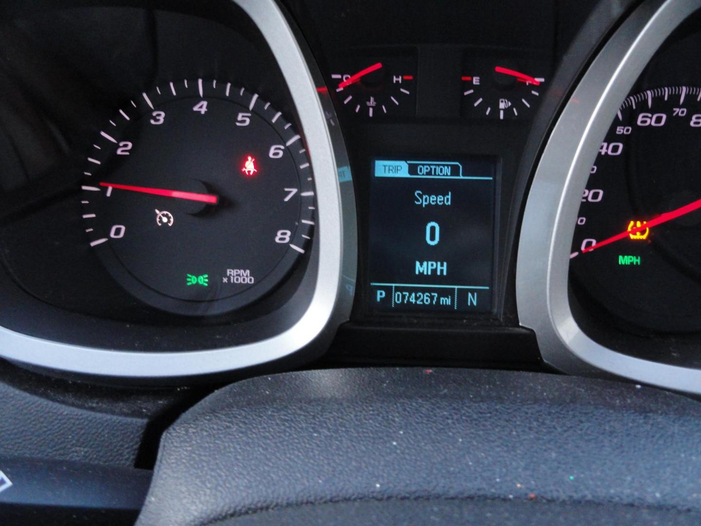 2016 Tungsten Metallic /Greystone Chevrolet Equinox LT AWD (2GNFLFEK2G6) with an 2.4L L4 DOHC 16V FFV engine, 6A transmission, located at 827 W 26th Street, Erie, PA, 16508, (814) 455-3401, 42.105431, -80.090942 - Photo#16