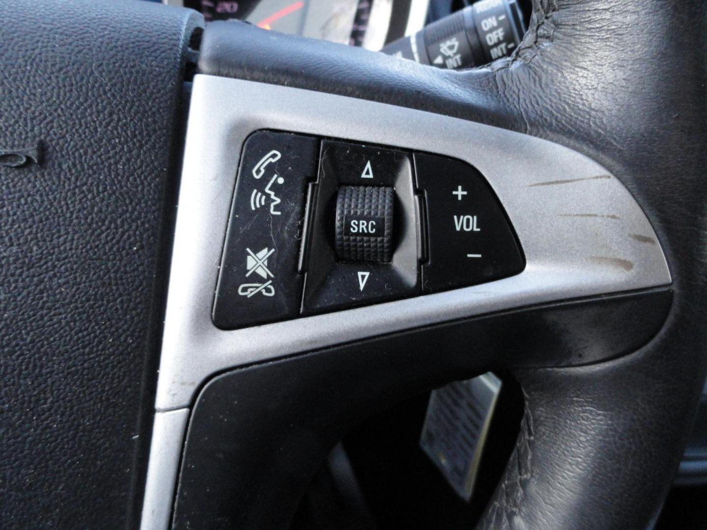 2016 Tungsten Metallic /Greystone Chevrolet Equinox LT AWD (2GNFLFEK2G6) with an 2.4L L4 DOHC 16V FFV engine, 6A transmission, located at 827 W 26th Street, Erie, PA, 16508, (814) 455-3401, 42.105431, -80.090942 - Photo#18