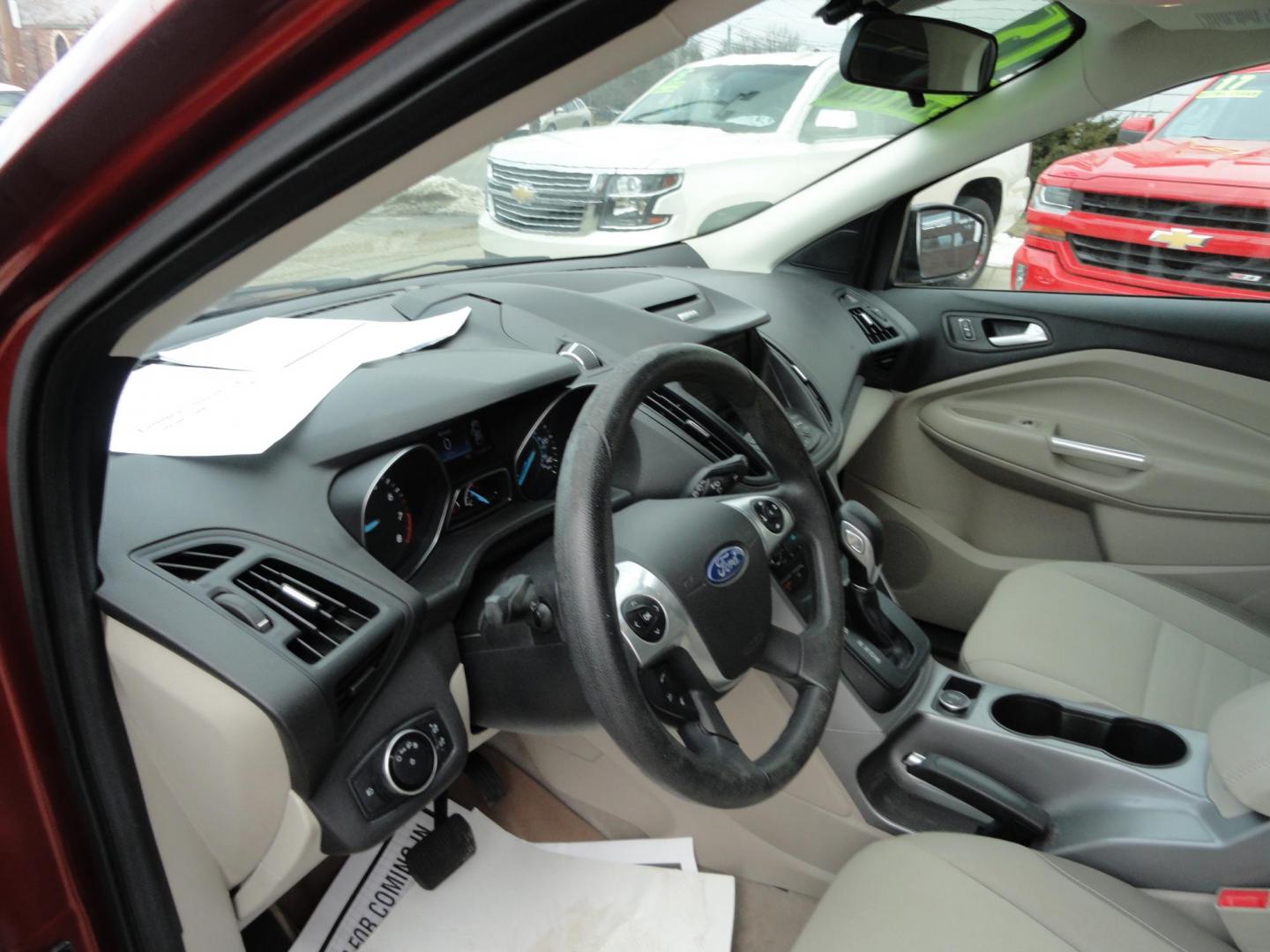 2015 Sunset Matallic /Tan Ford Escape SE FWD (1FMCU0GX6FU) with an 1.6L L4 DOHC 16V engine, 6-Speed Automatic transmission, located at 827 W 26th Street, Erie, PA, 16508, (814) 455-3401, 42.105431, -80.090942 - Photo#18