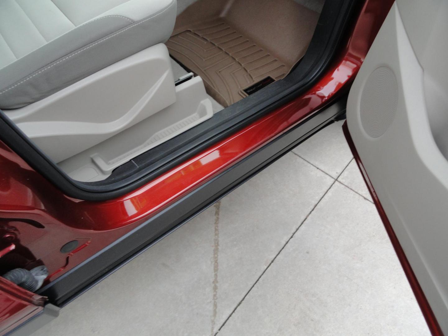 2015 Sunset Matallic /Tan Ford Escape SE FWD (1FMCU0GX6FU) with an 1.6L L4 DOHC 16V engine, 6-Speed Automatic transmission, located at 827 W 26th Street, Erie, PA, 16508, (814) 455-3401, 42.105431, -80.090942 - Photo#44