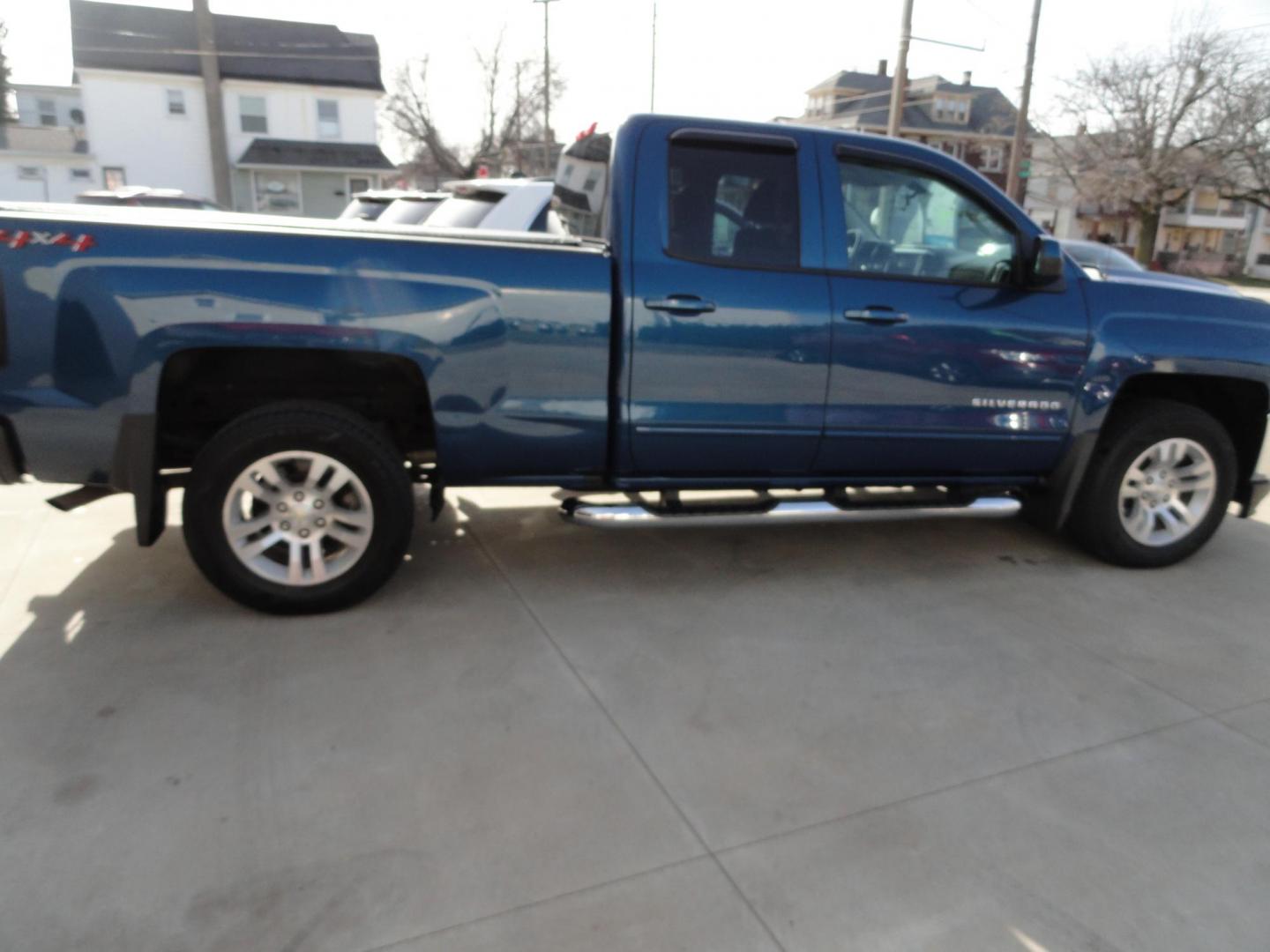 2018 Deep Ocean Blue /Jet Black Chevrolet Silverado 1500 LT Double Cab 4WD (1GCVKREC9JZ) with an 5.3L V8 OHV 16V engine, 6A transmission, located at 827 W 26th Street, Erie, PA, 16508, (814) 455-3401, 42.105431, -80.090942 - Thanks for looking at our super clean rust and accident free two owner new truck trade. This is the Silverado 1500 Double Cab with the 5.3 V8 with four-wheel drive and it comes with the all-star edition package with lots of options and this truck comes with both keys and remotes along with remote st - Photo#3