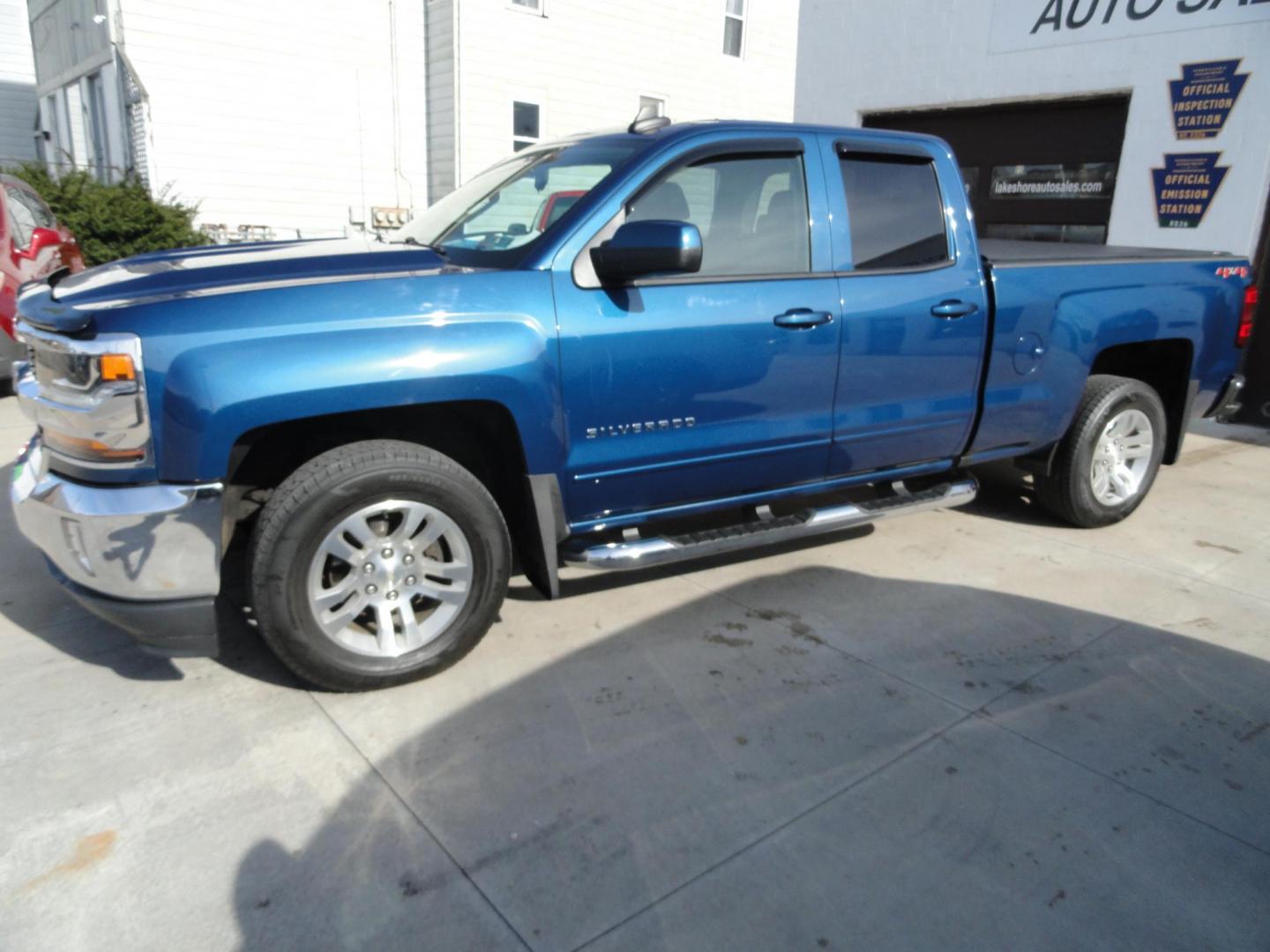 2018 Deep Ocean Blue /Jet Black Chevrolet Silverado 1500 LT Double Cab 4WD (1GCVKREC9JZ) with an 5.3L V8 OHV 16V engine, 6A transmission, located at 827 W 26th Street, Erie, PA, 16508, (814) 455-3401, 42.105431, -80.090942 - Thanks for looking at our super clean rust and accident free two owner new truck trade. This is the Silverado 1500 Double Cab with the 5.3 V8 with four-wheel drive and it comes with the all-star edition package with lots of options and this truck comes with both keys and remotes along with remote st - Photo#6