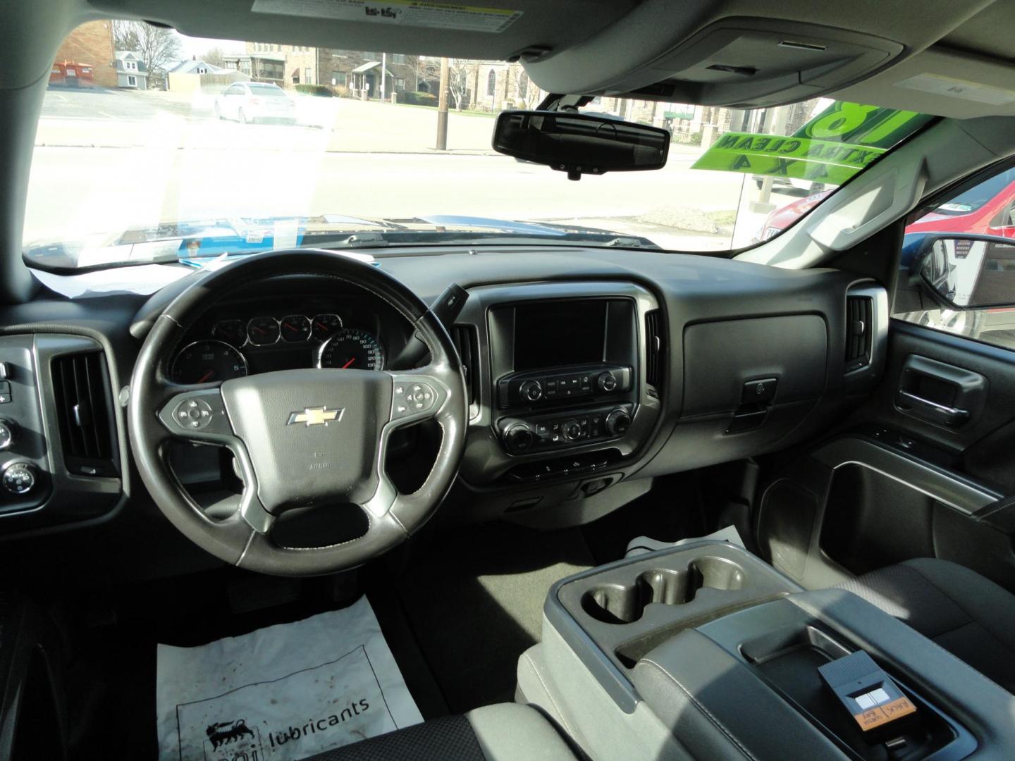 2018 Deep Ocean Blue /Jet Black Chevrolet Silverado 1500 LT Double Cab 4WD (1GCVKREC9JZ) with an 5.3L V8 OHV 16V engine, 6A transmission, located at 827 W 26th Street, Erie, PA, 16508, (814) 455-3401, 42.105431, -80.090942 - Thanks for looking at our super clean rust and accident free two owner new truck trade. This is the Silverado 1500 Double Cab with the 5.3 V8 with four-wheel drive and it comes with the all-star edition package with lots of options and this truck comes with both keys and remotes along with remote st - Photo#8