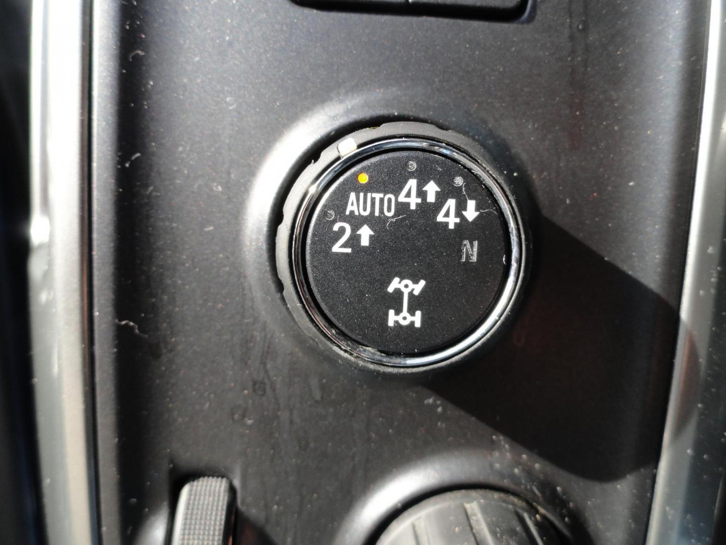 2018 Deep Ocean Blue /Jet Black Chevrolet Silverado 1500 LT Double Cab 4WD (1GCVKREC9JZ) with an 5.3L V8 OHV 16V engine, 6A transmission, located at 827 W 26th Street, Erie, PA, 16508, (814) 455-3401, 42.105431, -80.090942 - Thanks for looking at our super clean rust and accident free two owner new truck trade. This is the Silverado 1500 Double Cab with the 5.3 V8 with four-wheel drive and it comes with the all-star edition package with lots of options and this truck comes with both keys and remotes along with remote st - Photo#18