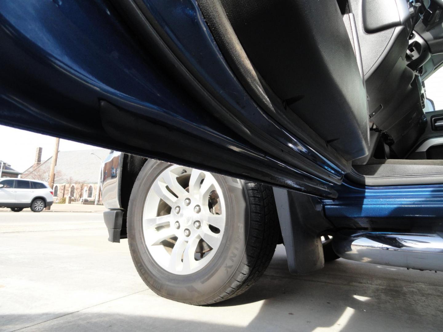 2018 Deep Ocean Blue /Jet Black Chevrolet Silverado 1500 LT Double Cab 4WD (1GCVKREC9JZ) with an 5.3L V8 OHV 16V engine, 6A transmission, located at 827 W 26th Street, Erie, PA, 16508, (814) 455-3401, 42.105431, -80.090942 - Thanks for looking at our super clean rust and accident free two owner new truck trade. This is the Silverado 1500 Double Cab with the 5.3 V8 with four-wheel drive and it comes with the all-star edition package with lots of options and this truck comes with both keys and remotes along with remote st - Photo#21