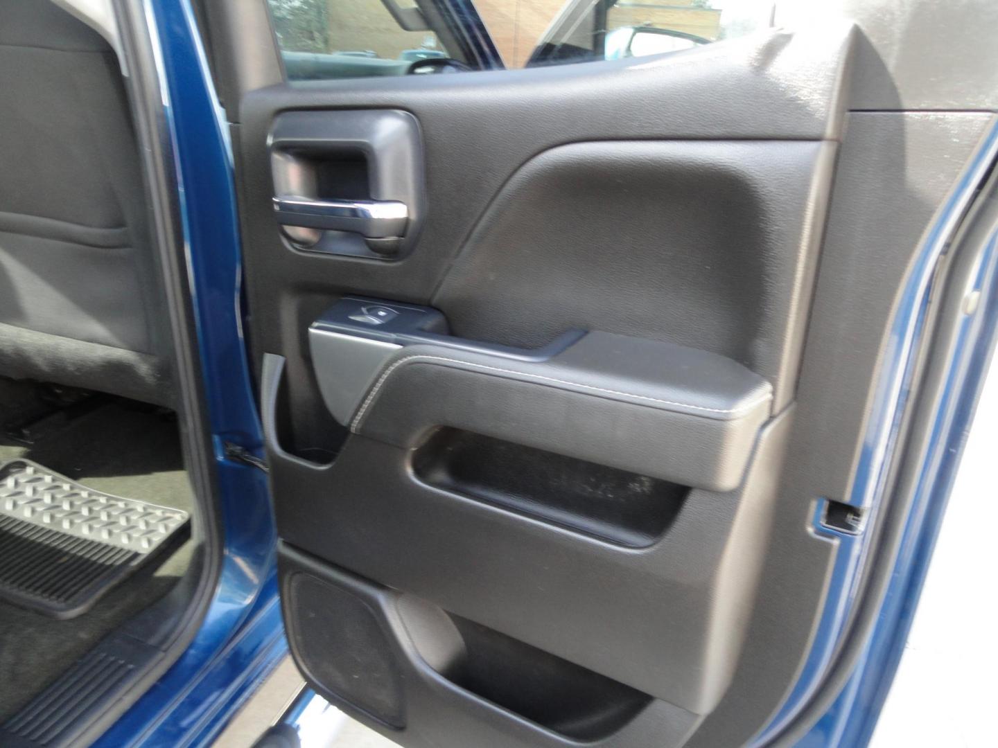 2018 Deep Ocean Blue /Jet Black Chevrolet Silverado 1500 LT Double Cab 4WD (1GCVKREC9JZ) with an 5.3L V8 OHV 16V engine, 6A transmission, located at 827 W 26th Street, Erie, PA, 16508, (814) 455-3401, 42.105431, -80.090942 - Thanks for looking at our super clean rust and accident free two owner new truck trade. This is the Silverado 1500 Double Cab with the 5.3 V8 with four-wheel drive and it comes with the all-star edition package with lots of options and this truck comes with both keys and remotes along with remote st - Photo#34