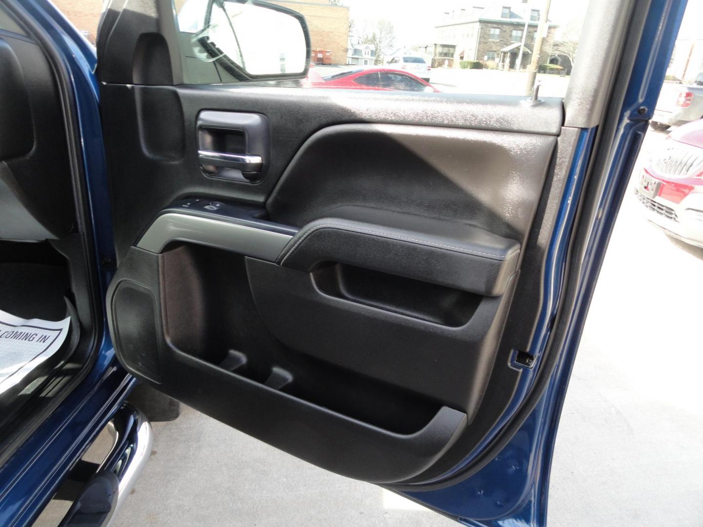 2018 Deep Ocean Blue /Jet Black Chevrolet Silverado 1500 LT Double Cab 4WD (1GCVKREC9JZ) with an 5.3L V8 OHV 16V engine, 6A transmission, located at 827 W 26th Street, Erie, PA, 16508, (814) 455-3401, 42.105431, -80.090942 - Thanks for looking at our super clean rust and accident free two owner new truck trade. This is the Silverado 1500 Double Cab with the 5.3 V8 with four-wheel drive and it comes with the all-star edition package with lots of options and this truck comes with both keys and remotes along with remote st - Photo#35