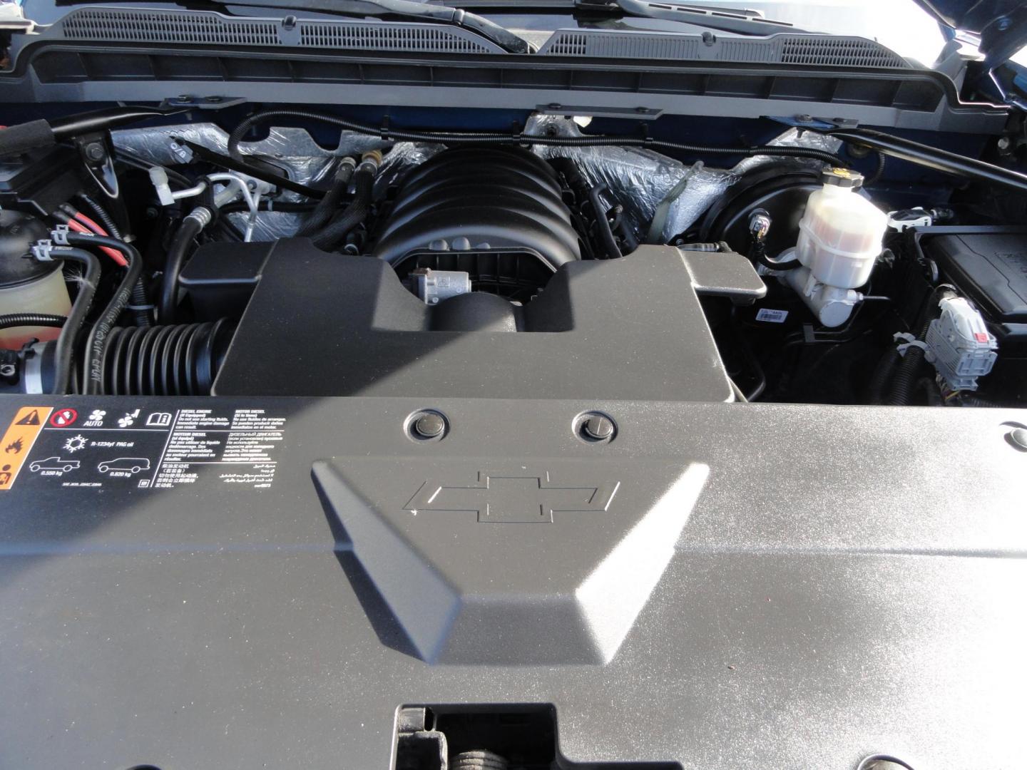 2018 Deep Ocean Blue /Jet Black Chevrolet Silverado 1500 LT Double Cab 4WD (1GCVKREC9JZ) with an 5.3L V8 OHV 16V engine, 6A transmission, located at 827 W 26th Street, Erie, PA, 16508, (814) 455-3401, 42.105431, -80.090942 - Thanks for looking at our super clean rust and accident free two owner new truck trade. This is the Silverado 1500 Double Cab with the 5.3 V8 with four-wheel drive and it comes with the all-star edition package with lots of options and this truck comes with both keys and remotes along with remote st - Photo#42