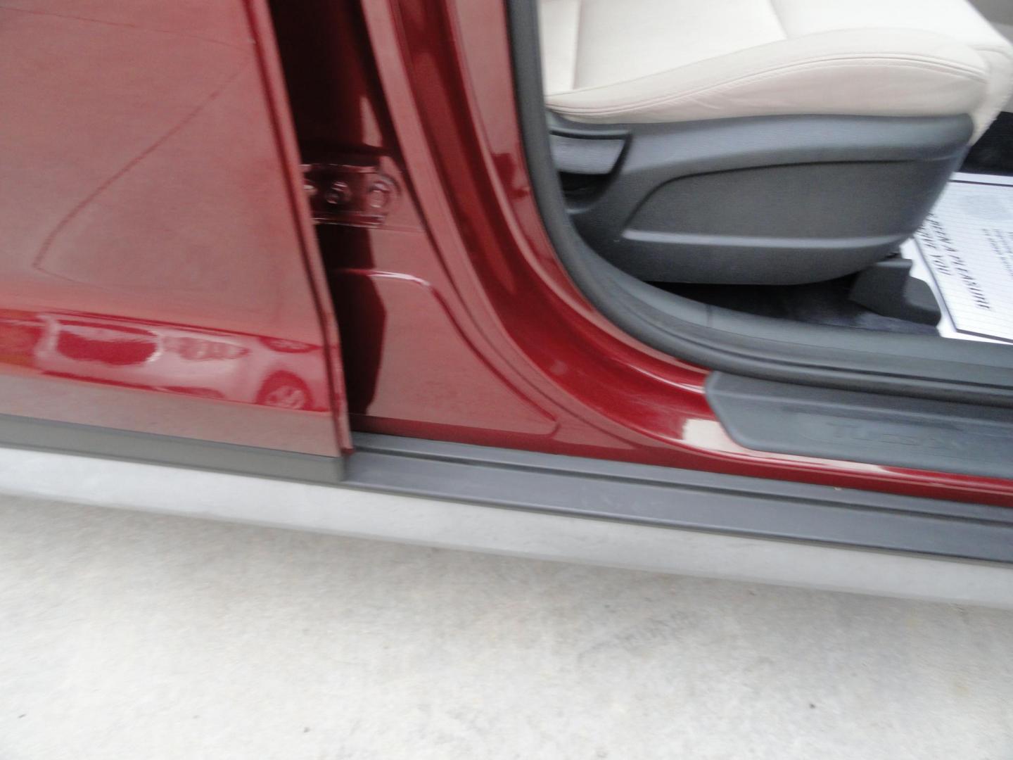 2018 Ruby Wine /Beige Hyundai Tucson SE AWD (KM8J3CA45JU) with an 2.0L L4 DOHC 16V engine, 6-Speed Automatic transmission, located at 827 W 26th Street, Erie, PA, 16508, (814) 455-3401, 42.105431, -80.090942 - Thanks for looking at our super clean rust and accident-free recent arrival. This is the Se ALL WHEEL DRIVE model with lots of options including a power drivers seat, keyless entry, Bluetooth, and lots more. A full service was just completed in our service department with new Pa state and emissions - Photo#36