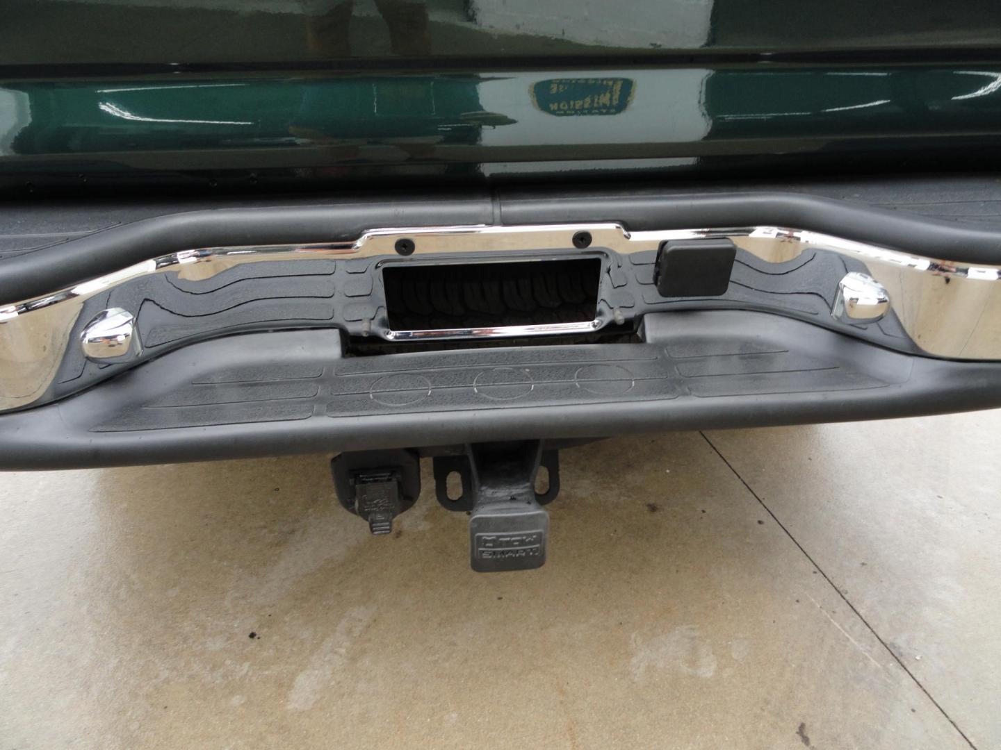 2001 Polo Green Metallic /Graphite GMC Sierra 1500 SLE Short Bed 4WD (1GTEK14T81Z) with an 5.3L V8 OHV 16V engine, 4-Speed Automatic Overdrive transmission, located at 827 W 26th Street, Erie, PA, 16508, (814) 455-3401, 42.105431, -80.090942 - Thanks for looking at our low mileage two owner accident and rust-free new arrival. This truck is definitely a survivor with all original sheet metal, solid rockers, cab corners and frame. The second owner who we acquired this truck from owned it since 2014, oiled the undercarriage every year of own - Photo#20