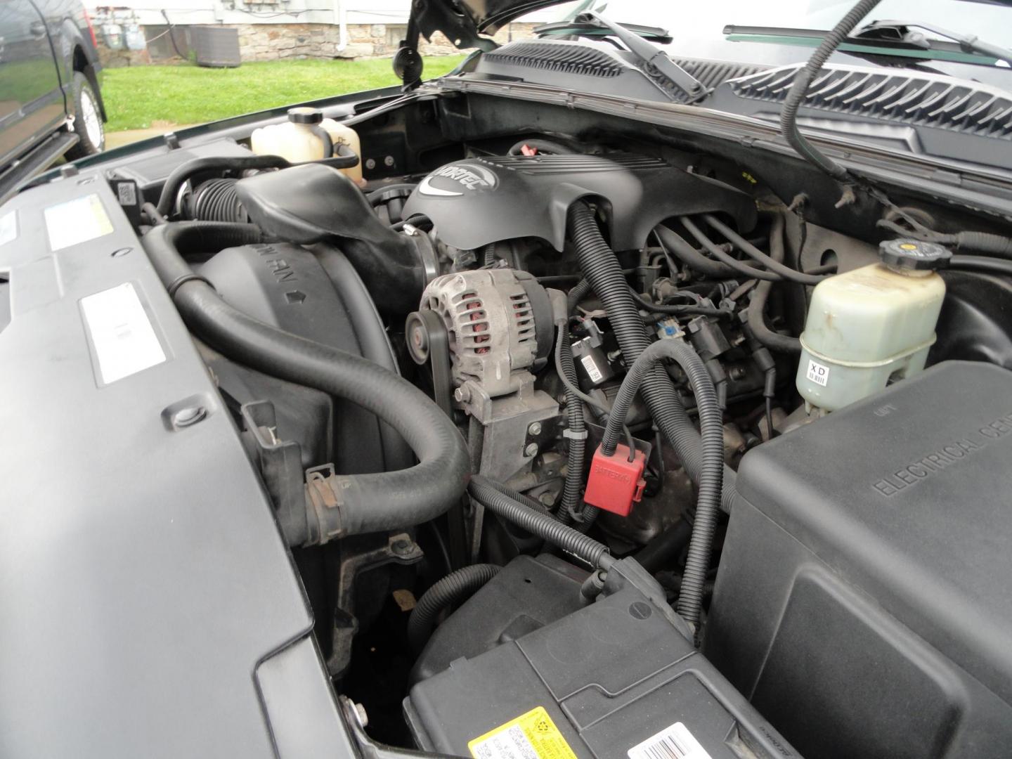 2001 Polo Green Metallic /Graphite GMC Sierra 1500 SLE Short Bed 4WD (1GTEK14T81Z) with an 5.3L V8 OHV 16V engine, 4-Speed Automatic Overdrive transmission, located at 827 W 26th Street, Erie, PA, 16508, (814) 455-3401, 42.105431, -80.090942 - Thanks for looking at our low mileage two owner accident and rust-free new arrival. This truck is definitely a survivor with all original sheet metal, solid rockers, cab corners and frame. The second owner who we acquired this truck from owned it since 2014, oiled the undercarriage every year of own - Photo#28