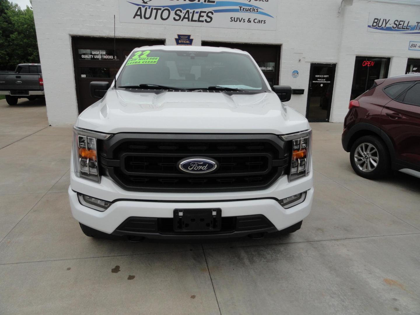 2022 Oxford White /Black Sport Ford F-150 XLT SuperCrew 6.5-ft. Bed 4WD (1FTEW1EP2NF) with an 2.7L V6 DOHC 24V engine, 10 Speed Automatic transmission, located at 827 W 26th Street, Erie, PA, 16508, (814) 455-3401, 42.105431, -80.090942 - Thanks for looking at our two-owner low mileage accident-free new Ford Trade. This is the XLT Super Crew model with the Sport 4X4 option which includes tons of options including dual power front seats, Bluetooth, remote start, push button start, blind spot monitor rear camera and tons more. This tr - Photo#1