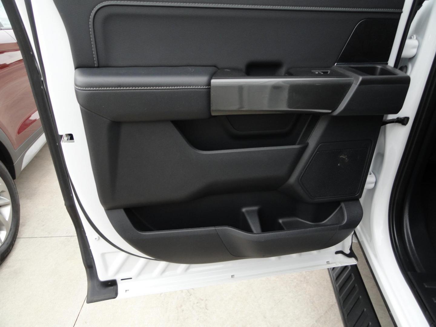 2022 Oxford White /Black Sport Ford F-150 XLT SuperCrew 6.5-ft. Bed 4WD (1FTEW1EP2NF) with an 2.7L V6 DOHC 24V engine, 10 Speed Automatic transmission, located at 827 W 26th Street, Erie, PA, 16508, (814) 455-3401, 42.105431, -80.090942 - Thanks for looking at our two-owner low mileage accident-free new Ford Trade. This is the XLT Super Crew model with the Sport 4X4 option which includes tons of options including dual power front seats, Bluetooth, remote start, push button start, blind spot monitor rear camera and tons more. This tr - Photo#35