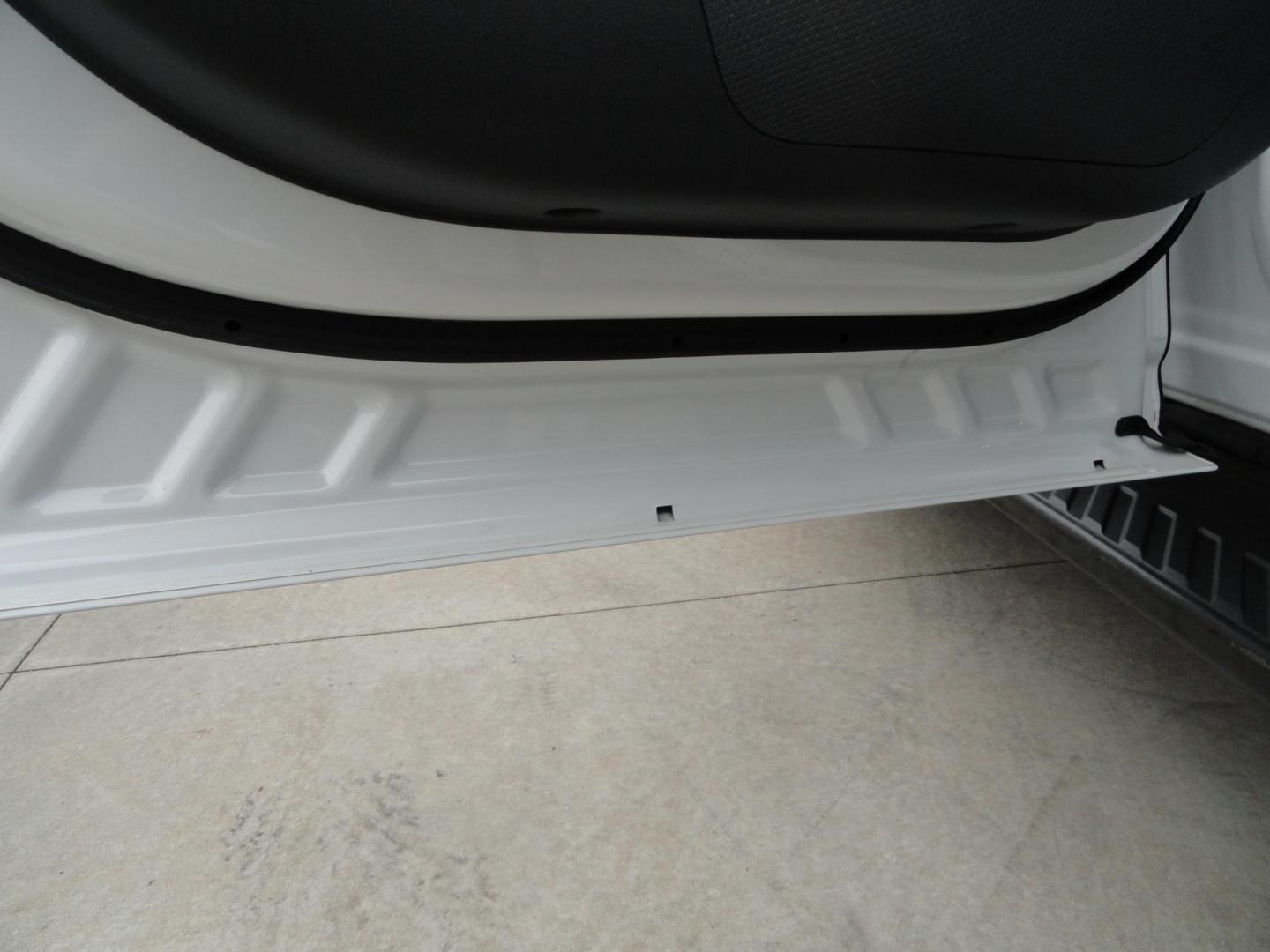 2022 Oxford White /Black Sport Ford F-150 XLT SuperCrew 6.5-ft. Bed 4WD (1FTEW1EP2NF) with an 2.7L V6 DOHC 24V engine, 10 Speed Automatic transmission, located at 827 W 26th Street, Erie, PA, 16508, (814) 455-3401, 42.105431, -80.090942 - Thanks for looking at our two-owner low mileage accident-free new Ford Trade. This is the XLT Super Crew model with the Sport 4X4 option which includes tons of options including dual power front seats, Bluetooth, remote start, push button start, blind spot monitor rear camera and tons more. This tr - Photo#36