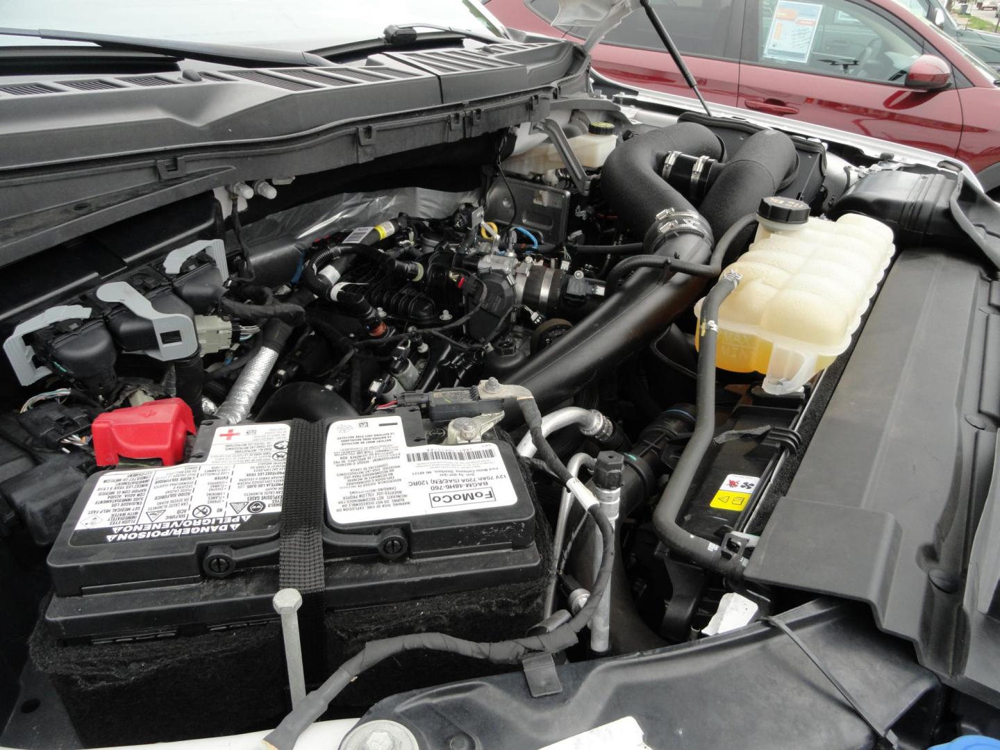 2022 Oxford White /Black Sport Ford F-150 XLT SuperCrew 6.5-ft. Bed 4WD (1FTEW1EP2NF) with an 2.7L V6 DOHC 24V engine, 10 Speed Automatic transmission, located at 827 W 26th Street, Erie, PA, 16508, (814) 455-3401, 42.105431, -80.090942 - Thanks for looking at our two-owner low mileage accident-free new Ford Trade. This is the XLT Super Crew model with the Sport 4X4 option which includes tons of options including dual power front seats, Bluetooth, remote start, push button start, blind spot monitor rear camera and tons more. This tr - Photo#53