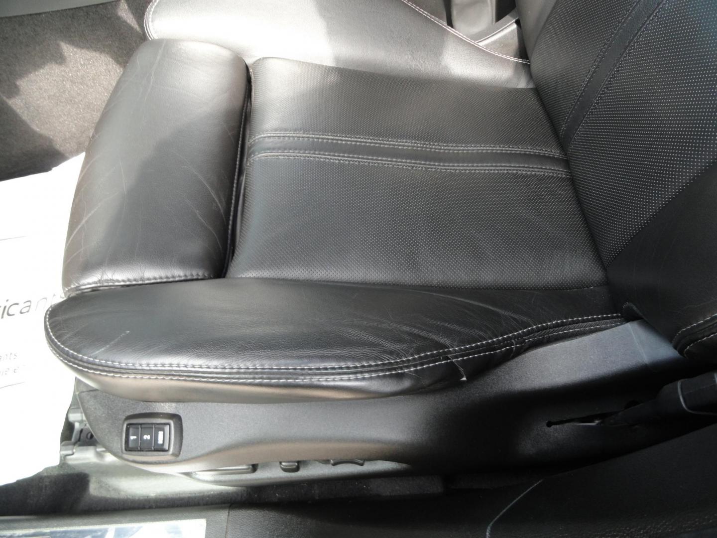 2014 Sapphire Blue Metallic /Jet Black Cadillac SRX Luxury Collection AWD (3GYFNEE35ES) with an 3.6L V6 DOHC 24V FFV engine, 6-Speed Automatic transmission, located at 827 W 26th Street, Erie, PA, 16508, (814) 455-3401, 42.105431, -80.090942 - Thanks for looking at our low mileage ONE OWNER, ACCIDENT AND DAMAGE FREE new arrival. The is the SRX4 all-wheel drive model with lots of options including dual power heated seats, leather seating area, memory drivers seat, panoramic sunroof, remote start, passive entry system, blind spot monitor, b- Photo#23