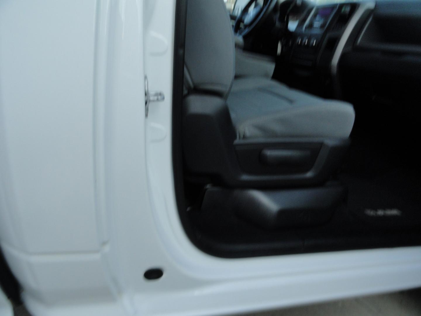 2013 Bright White /Greystone RAM 1500 Express Regular Cab SWB 4WD (3C6JR7AT0DG) with an 5.7L V8 OHV 16V engine, 6-Speed Automatic transmission, located at 827 W 26th Street, Erie, PA, 16508, (814) 455-3401, 42.105431, -80.090942 - Thanks for looking at our low mileage super clean recent Chevy trade in. This is the Express model 1500 with the Hemi V-8, four-wheel drive, remote entry and lots more. This is a super clean truck with a great exterior and like new interior and as you know these short bed pickups in this condition- Photo#37