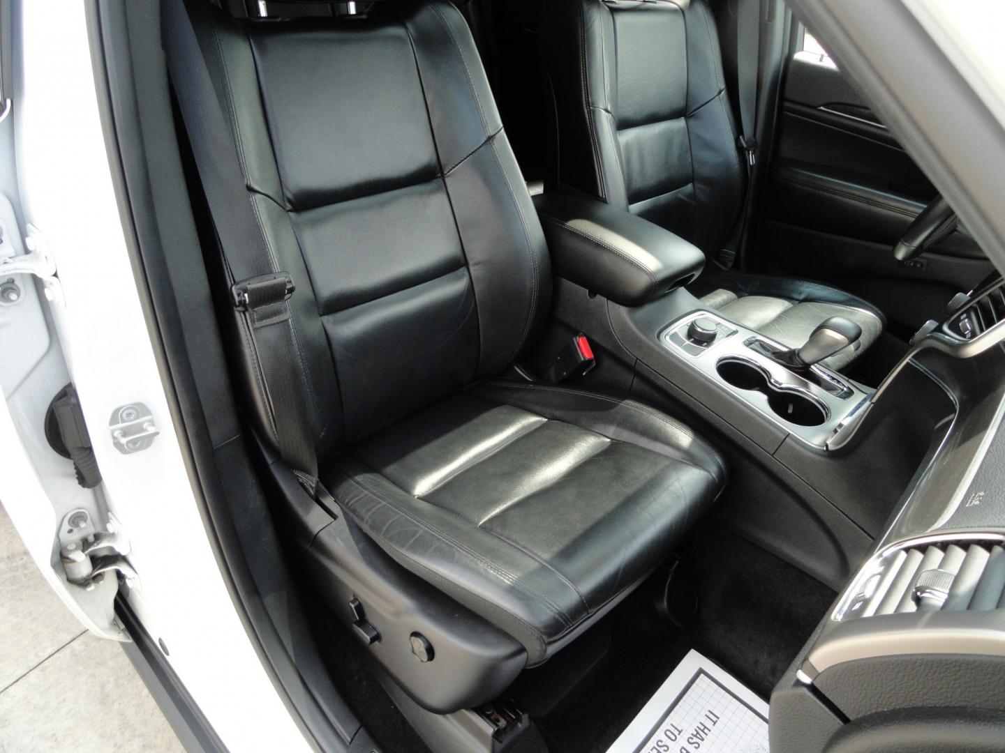 2018 Bright White /Jet Black Jeep Grand Cherokee Limited 4WD (1C4RJFBT2JC) with an 5.7L V8 OHV 16V engine, 8 SPEED AUTOMATIC transmission, located at 827 W 26th Street, Erie, PA, 16508, (814) 455-3401, 42.105431, -80.090942 - Thanks for looking at our two-owner accident and rust-free recent arrival. This is the Limited model with the hard-to-find HEMI 5.7 V-8 engine, four-wheel drive, dual power heated front seats, leather seating areas, back up camera, navigation, power sunroof, power lift gate, remote start, keyless en- Photo#47