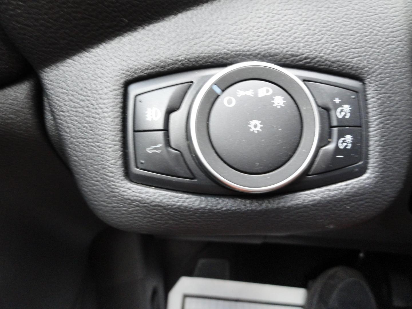 2019 Ingot Silver Metallic /Greystone Ford Escape SE 4WD (1FMCU9GDXKU) with an 1.5L L4 DOHC 16V engine, 6-Speed Automatic transmission, located at 827 W 26th Street, Erie, PA, 16508, (814) 455-3401, 42.105431, -80.090942 - Thanks for looking at our low mileage two owner accident-free recent arrival. This is the SE model with four-wheel drive, remote start, keyless entry, push button start, back up camera and lots more. A full service was just completed in our service department with new Pa state and emissions inspecti- Photo#21