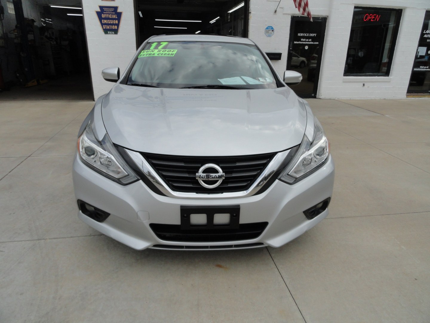 2017 Brilliant Silver Metallic /Jet Black Nissan Altima 2.5 S (1N4AL3APXHC) with an 2.5L L4 DOHC 16V engine, CVT transmission, located at 827 W 26th Street, Erie, PA, 16508, (814) 455-3401, 42.105431, -80.090942 - Thanks for looking at our super clean rust and accident-free recent arrival. This is the SV model with lots of options including passive entry, remote start, push button start, blind spot monitor, rear camera, Bluetooth, power drivers seat, power sunroof and lots more. A full service was just comple- Photo#1