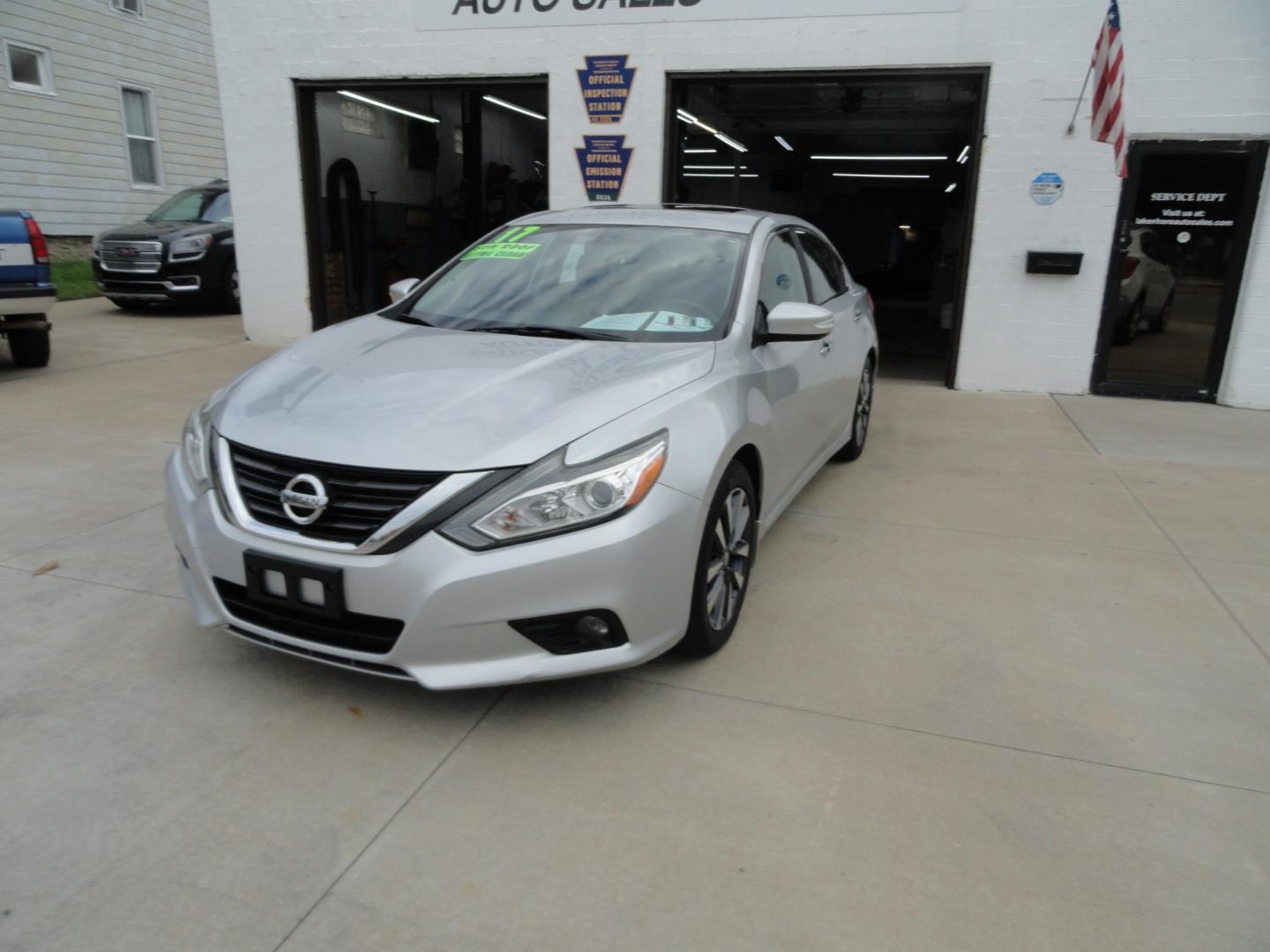 2017 Brilliant Silver Metallic /Jet Black Nissan Altima 2.5 S (1N4AL3APXHC) with an 2.5L L4 DOHC 16V engine, CVT transmission, located at 827 W 26th Street, Erie, PA, 16508, (814) 455-3401, 42.105431, -80.090942 - Thanks for looking at our super clean rust and accident-free recent arrival. This is the SV model with lots of options including passive entry, remote start, push button start, blind spot monitor, rear camera, Bluetooth, power drivers seat, power sunroof and lots more. A full service was just comple- Photo#7