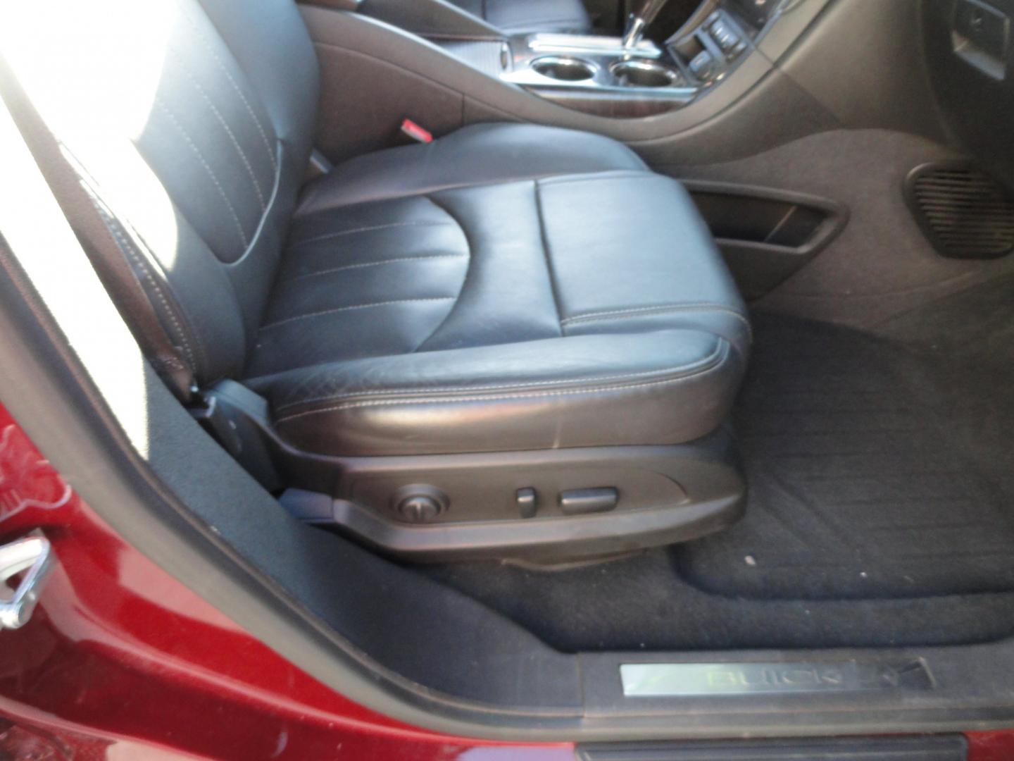 2017 Crismon Red metallic /Jet Black Buick Enclave Leather AWD (5GAKVBKD9HJ) with an 3.6L V6 DOHC 24V engine, 6-Speed Automatic transmission, located at 827 W 26th Street, Erie, PA, 16508, (814) 455-3401, 42.105431, -80.090942 - Thanks for looking at our super clan rust free new arrival. This is the Enclave model with all wheel drive, power heated seats, power sunroof, remote start, passive entry, remote start,blind spot monitor Bluetooth, back up camera and lots more. A full service was just completed in in our service dep- Photo#23