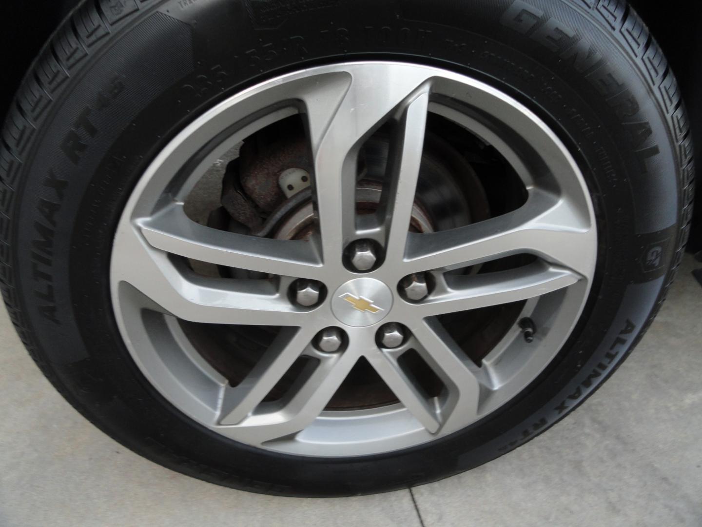 2016 Silver Ice Metallic /Two Tone Chevrolet Equinox LTZ AWD (2GNFLGE38G6) with an 3.6L V6 DOHC 24V engine, 6-Speed Automatic transmission, located at 827 W 26th Street, Erie, PA, 16508, (814) 455-3401, 42.105431, -80.090942 - Thanks for looking at our accident and rust-free like new recent arrival. I have to say that this is the cleanest 2016 Chevy Equinox that I've seen on a long time with NO RUST with no exterior paint work and a super clean undercarriage. This is the LTZ model with the hard to find 6 cylinders, all-wh- Photo#59