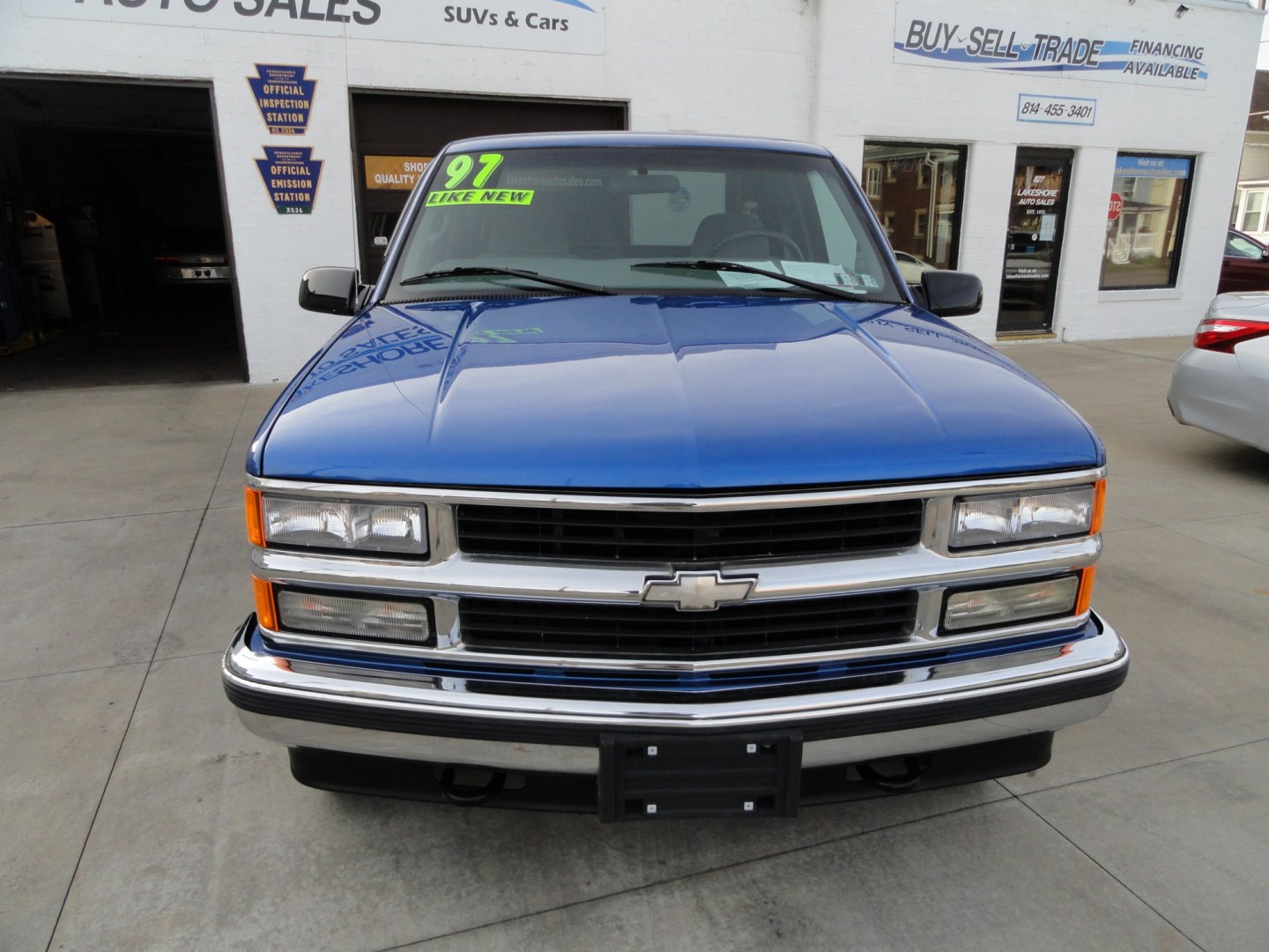 1997 Bright Blue Metallic /Greystone Chevrolet K 1500 Ext. Cab 6.5-ft. Bed 4WD (2GCEK19R9V1) with an 5.7L V8 OHV 16V engine, 4 speed Automatic transmission, located at 827 W 26th Street, Erie, PA, 16508, (814) 455-3401, 42.105431, -80.090942- Photo#1