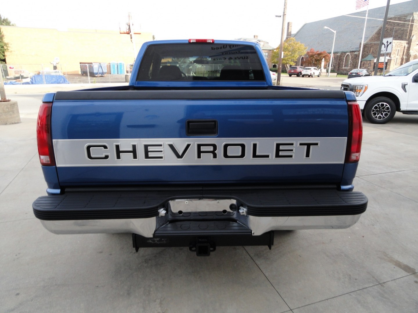 1997 Bright Blue Metallic /Greystone Chevrolet K 1500 Ext. Cab 6.5-ft. Bed 4WD (2GCEK19R9V1) with an 5.7L V8 OHV 16V engine, 4 speed Automatic transmission, located at 827 W 26th Street, Erie, PA, 16508, (814) 455-3401, 42.105431, -80.090942- Photo#4