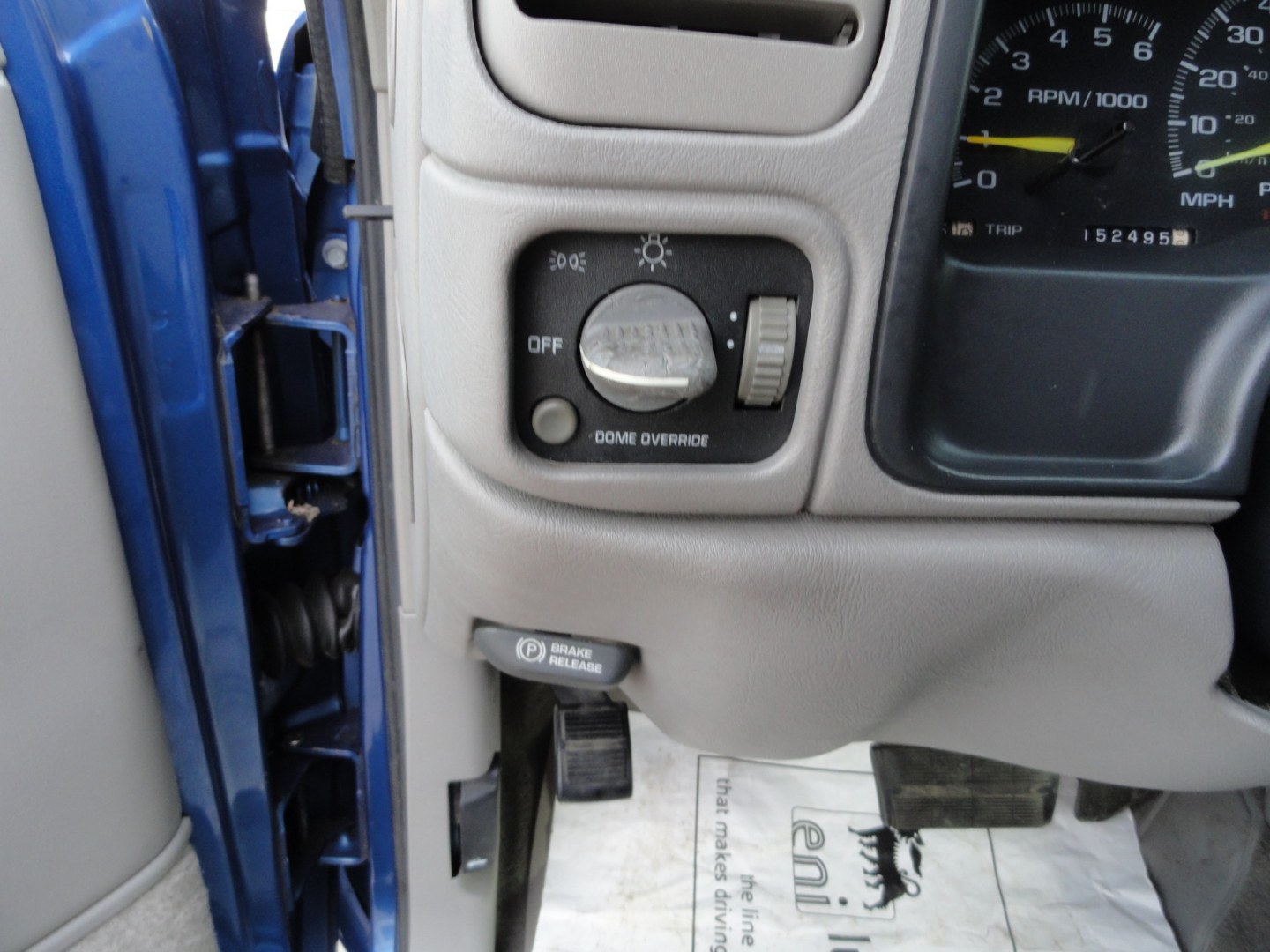 1997 Bright Blue Metallic /Greystone Chevrolet K 1500 Ext. Cab 6.5-ft. Bed 4WD (2GCEK19R9V1) with an 5.7L V8 OHV 16V engine, 4 speed Automatic transmission, located at 827 W 26th Street, Erie, PA, 16508, (814) 455-3401, 42.105431, -80.090942- Photo#14