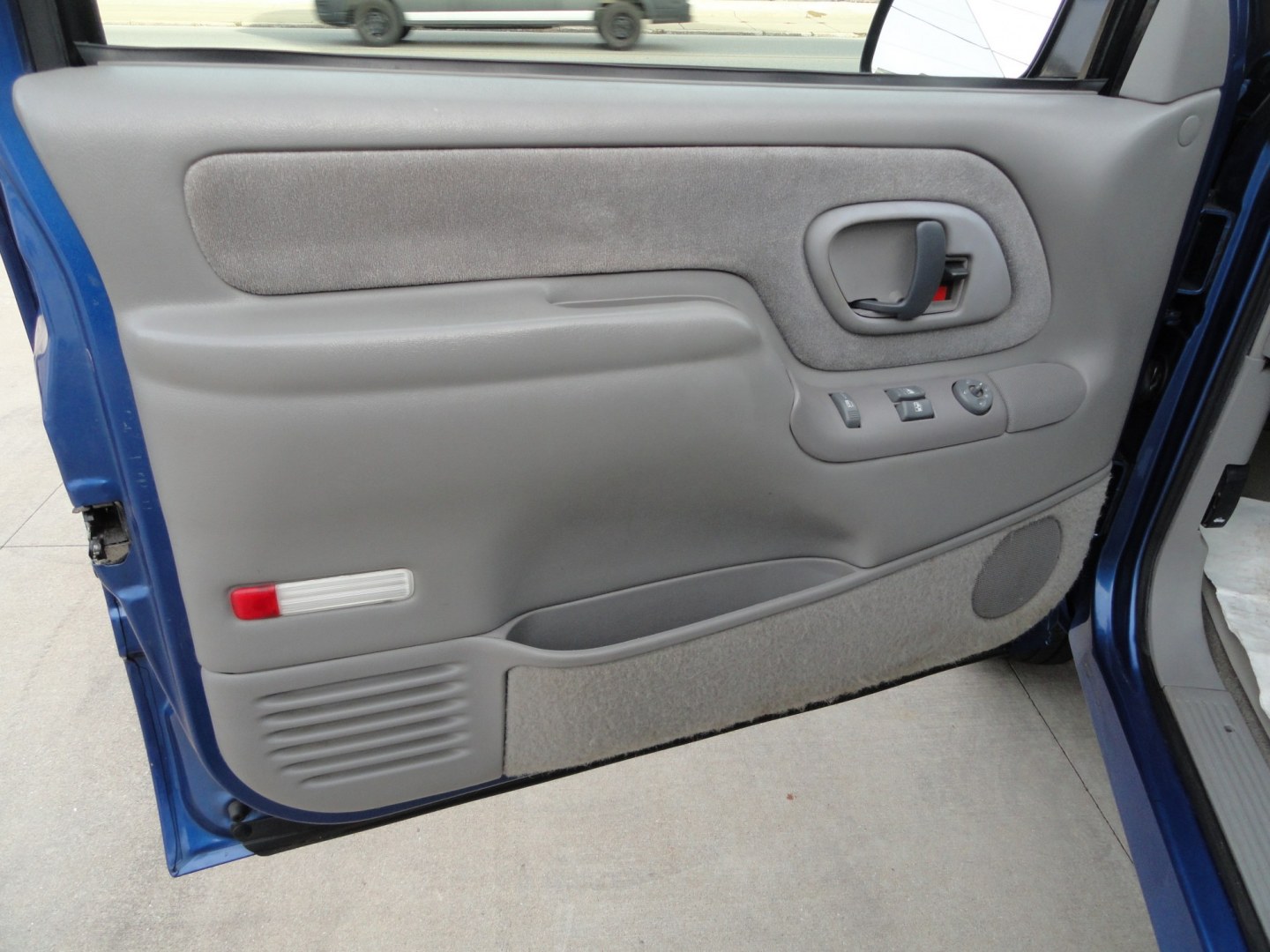 1997 Bright Blue Metallic /Greystone Chevrolet K 1500 Ext. Cab 6.5-ft. Bed 4WD (2GCEK19R9V1) with an 5.7L V8 OHV 16V engine, 4 speed Automatic transmission, located at 827 W 26th Street, Erie, PA, 16508, (814) 455-3401, 42.105431, -80.090942- Photo#18